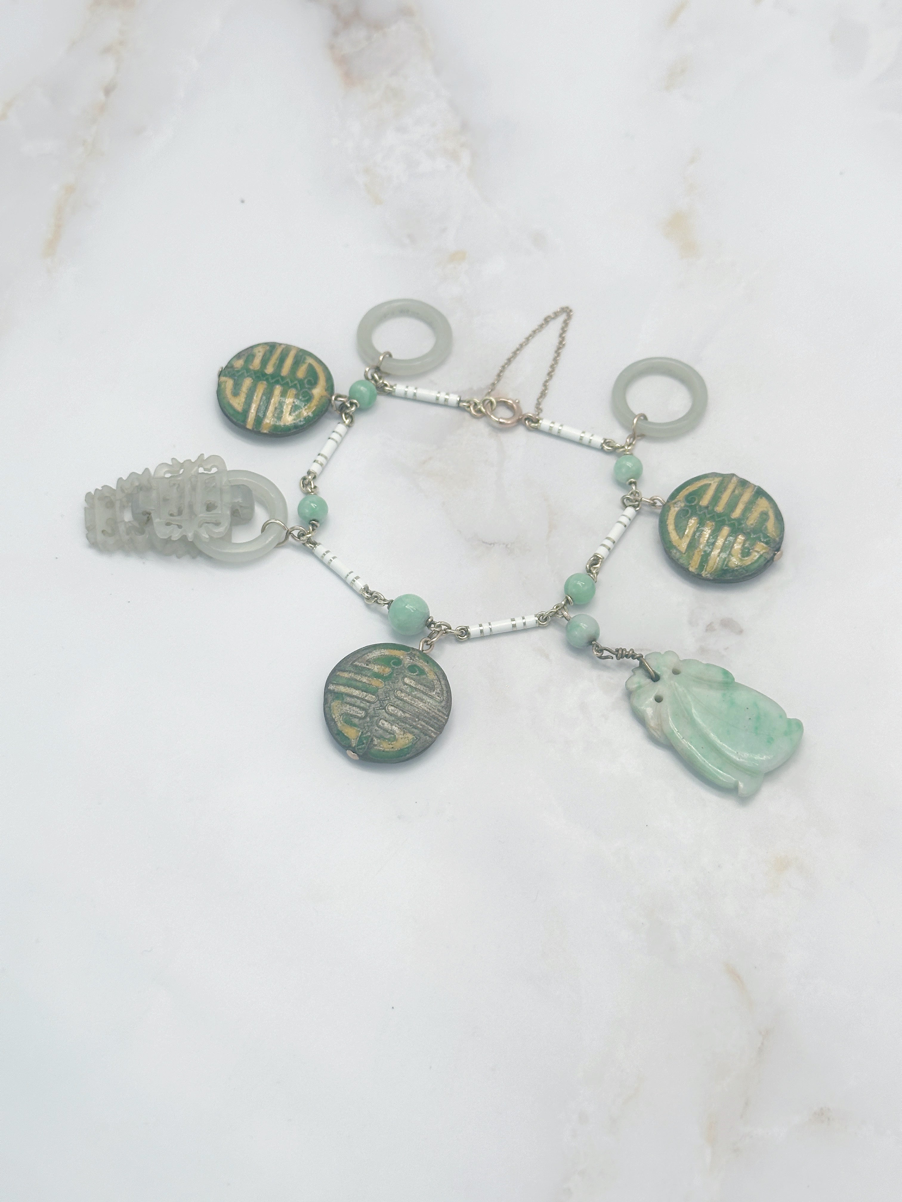 Vintage bracelet with jade