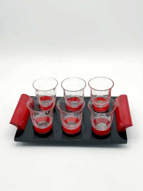 Art Déco Schnapsgläser auf Bakelittablett