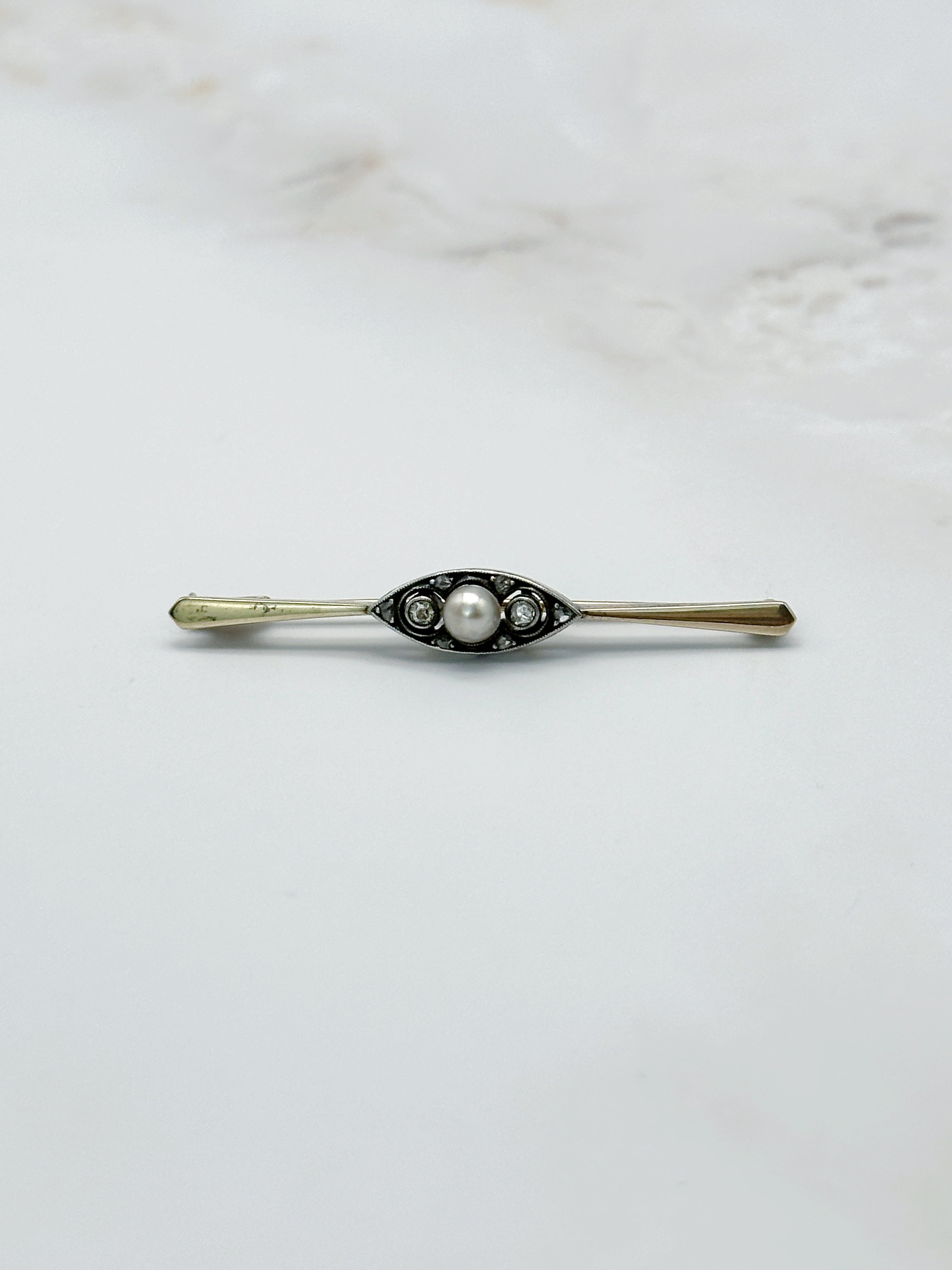 Stabbrosche mit Perle & Diamant
