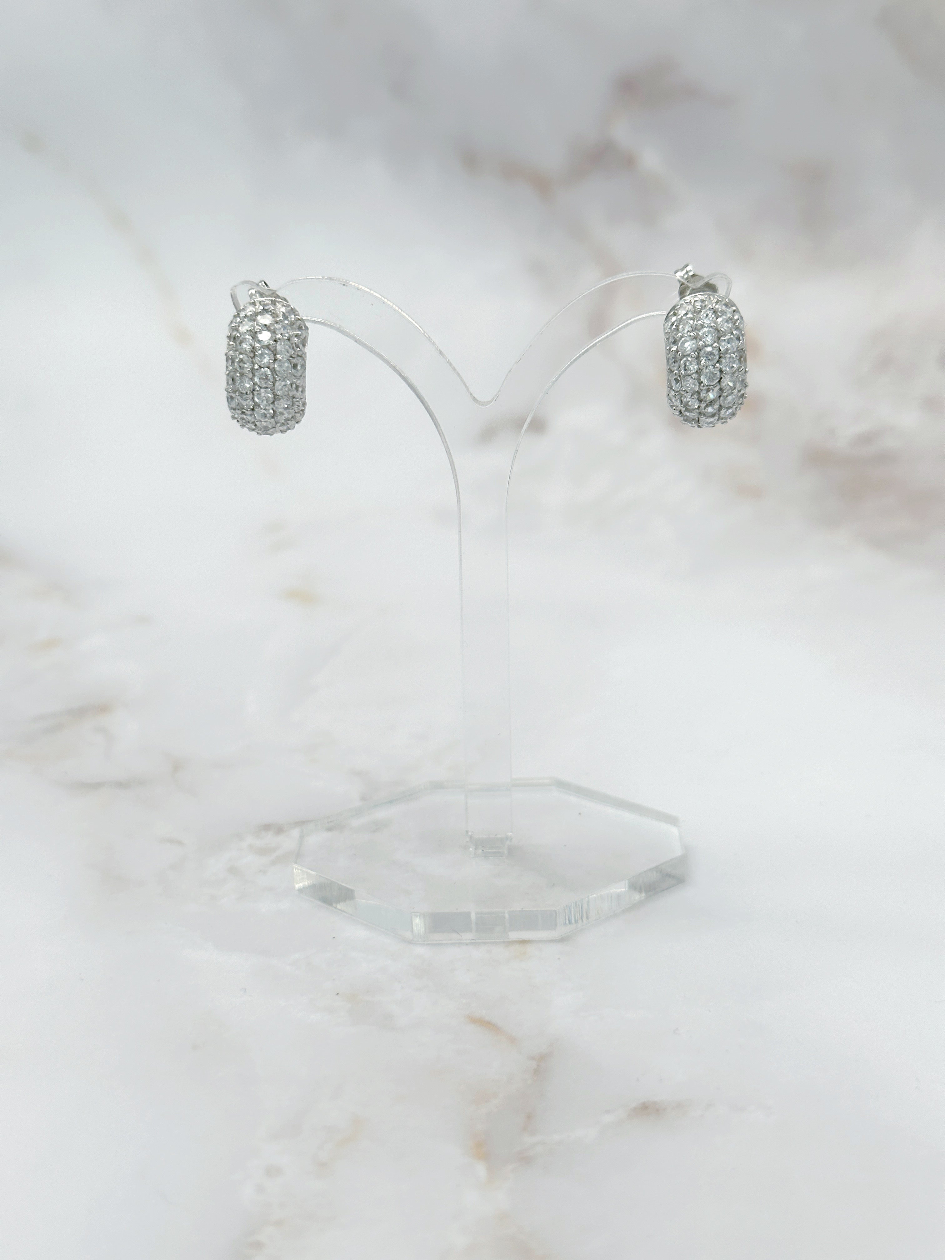Minimalistische Halbreolen aus Silber und Cubic Zirkonia