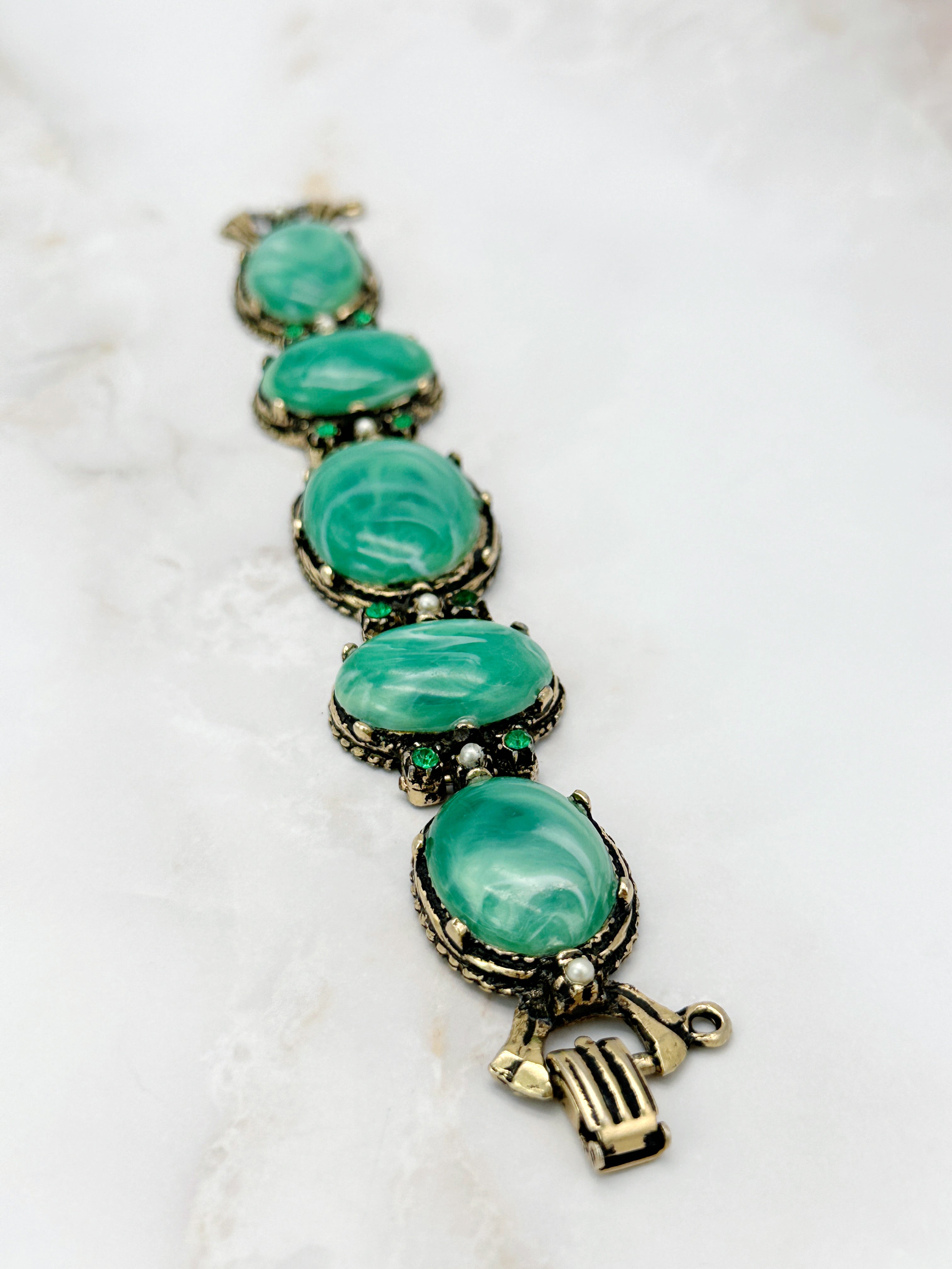 Statement bracelet with malachite lucite