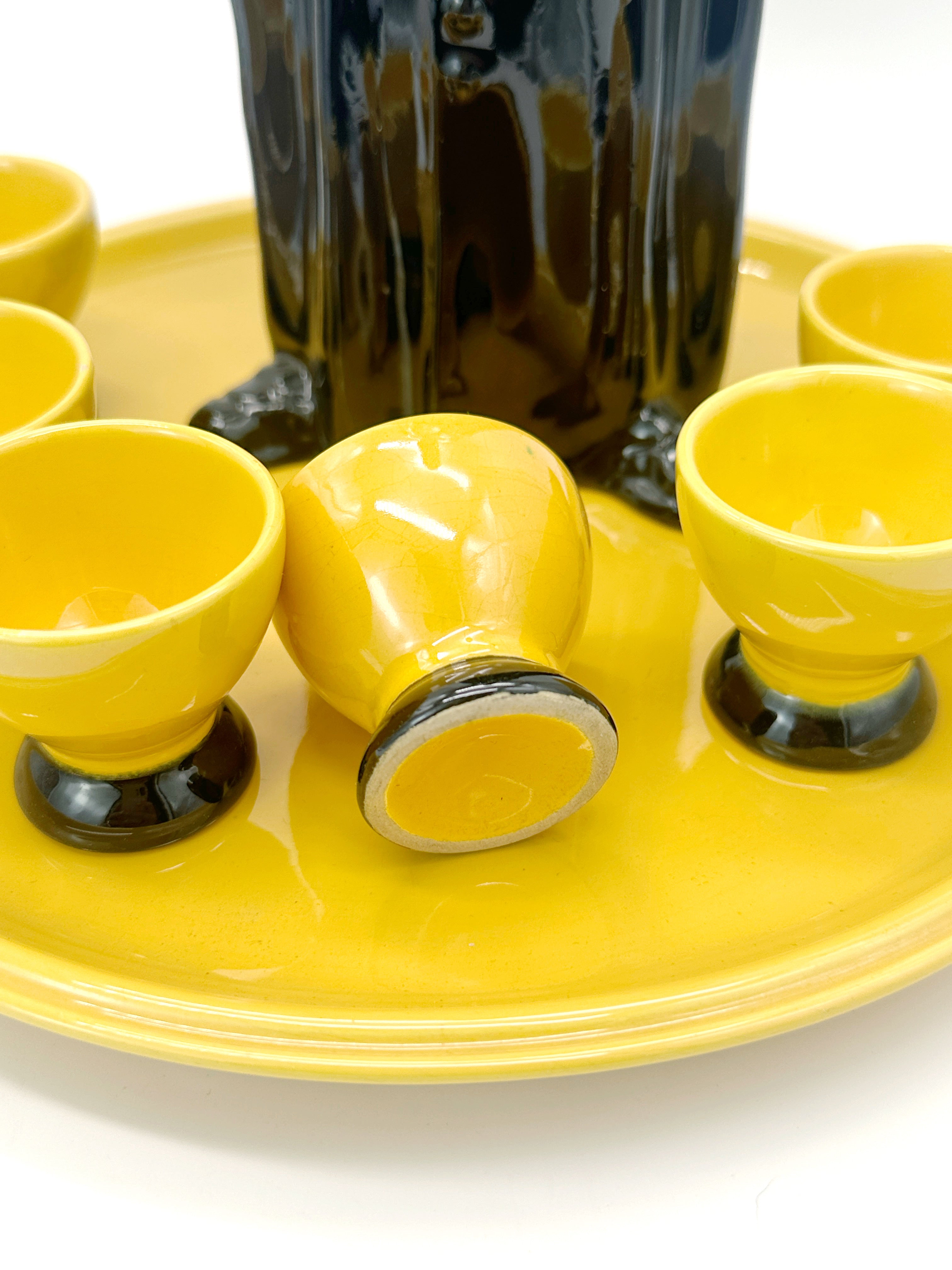 Vintage Schnaps-Set Don Camillo von Scheibbs Keramik mit Servierplatte