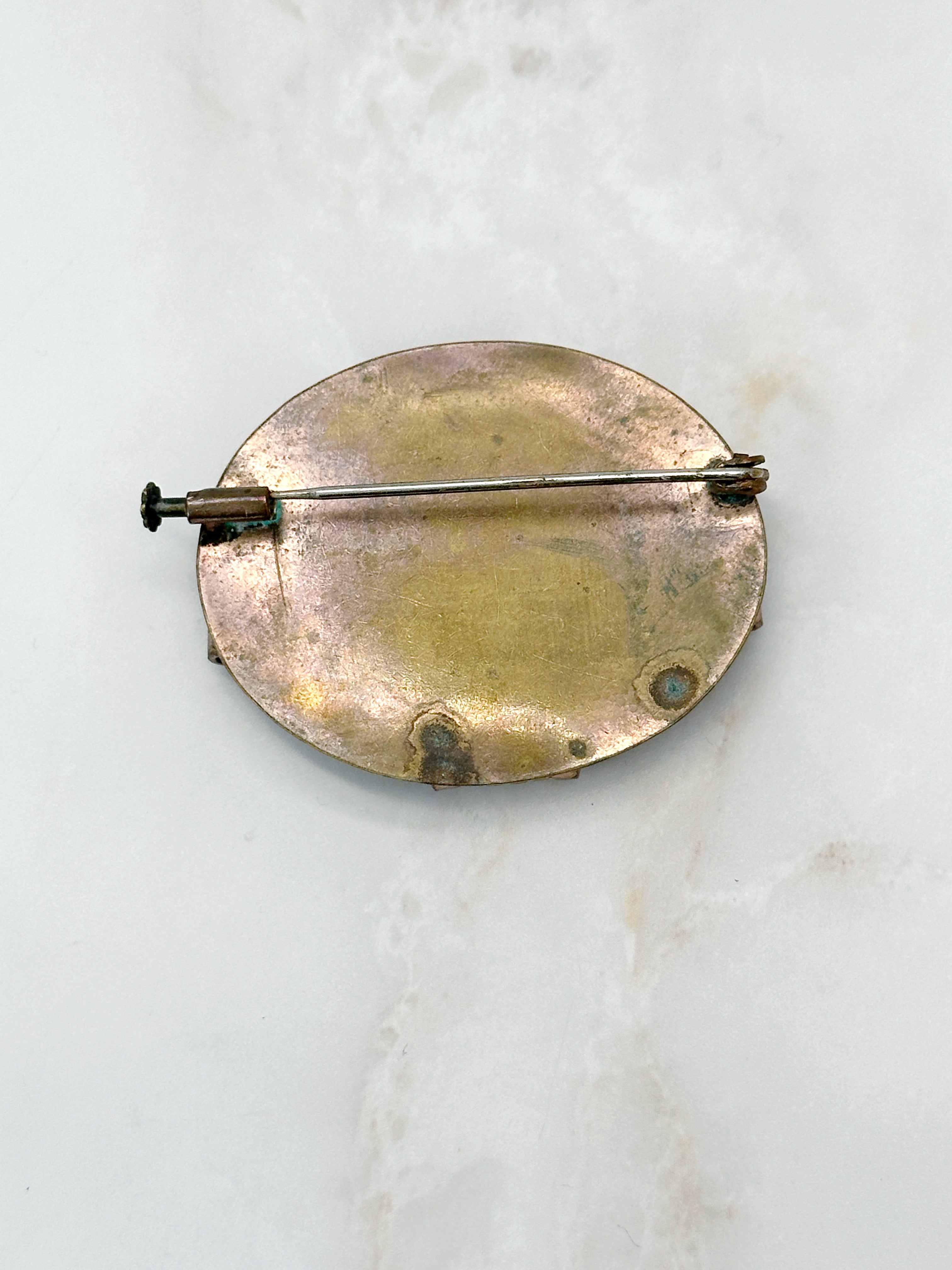 Vintage Brosche mit Hinterglasmalerei auf Kunststoff