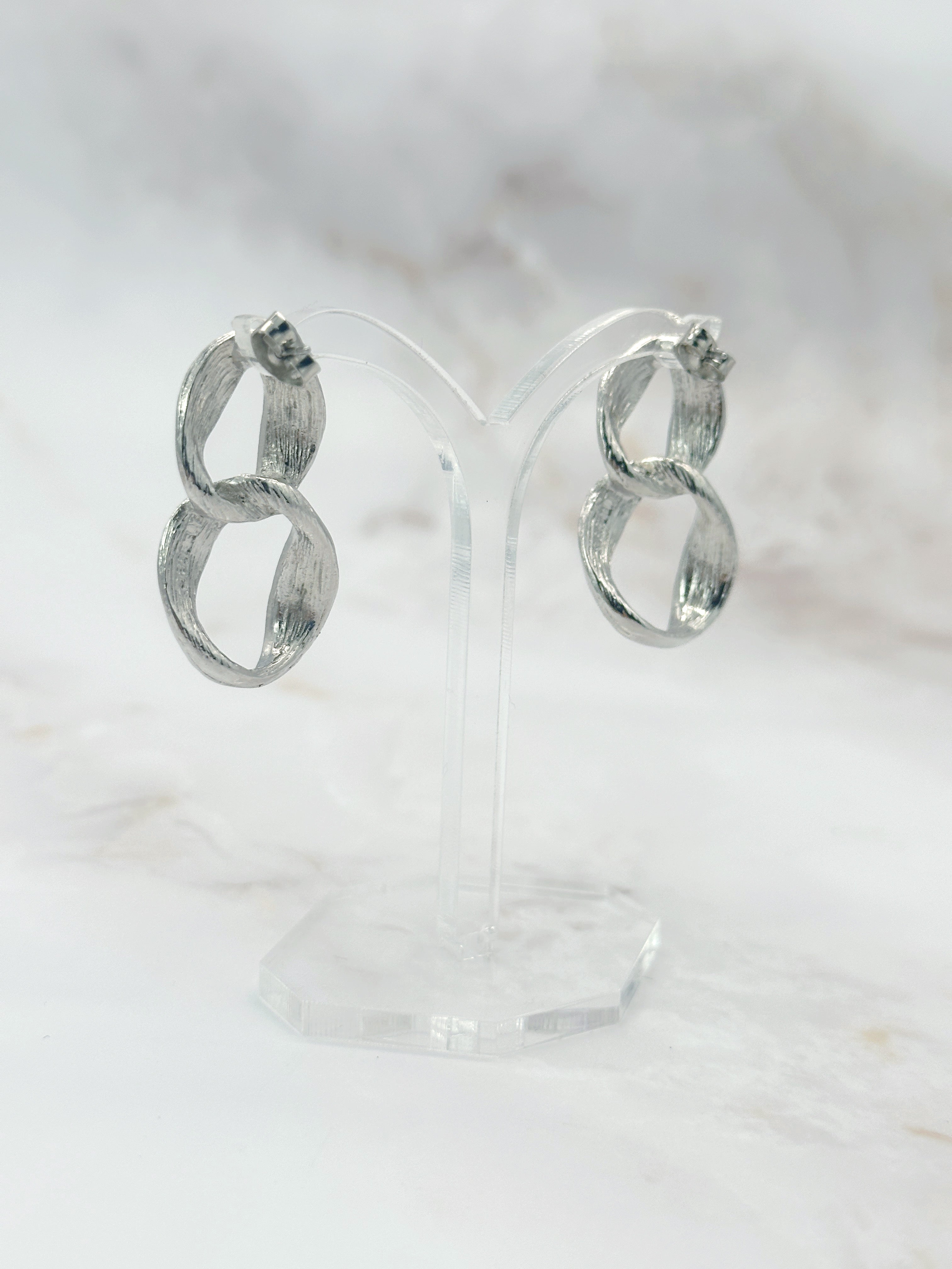 Vintage Ohrstecker im eleganten 8er-Design