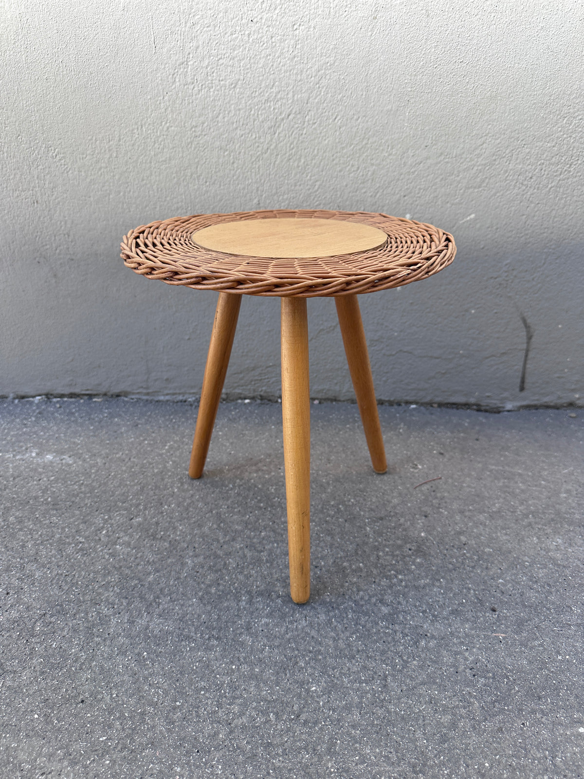 Vintage Hocker / Beistelltisch von Jan Kalous für ÚĽUV um 1970