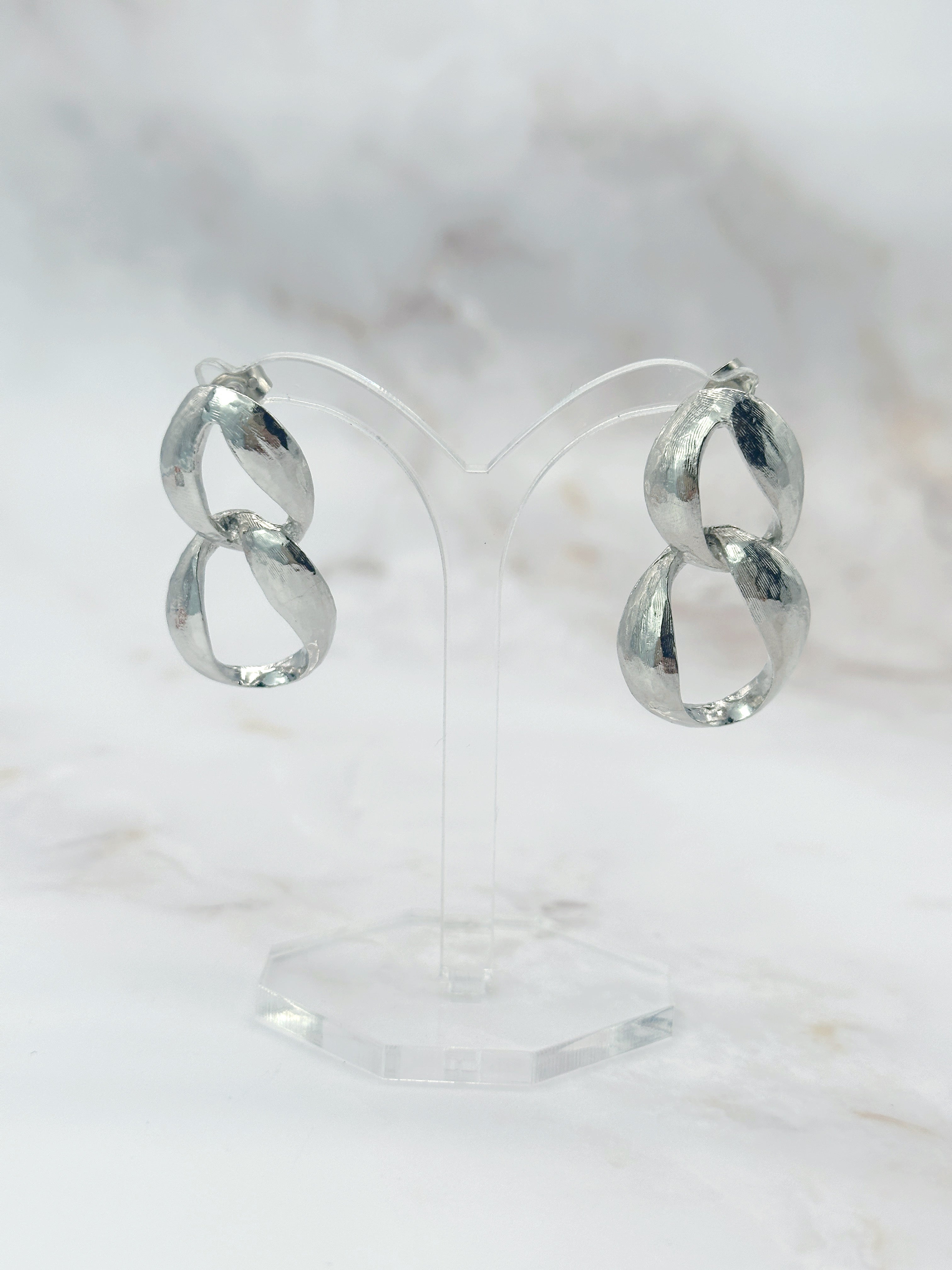 Vintage Ohrstecker im eleganten 8er-Design