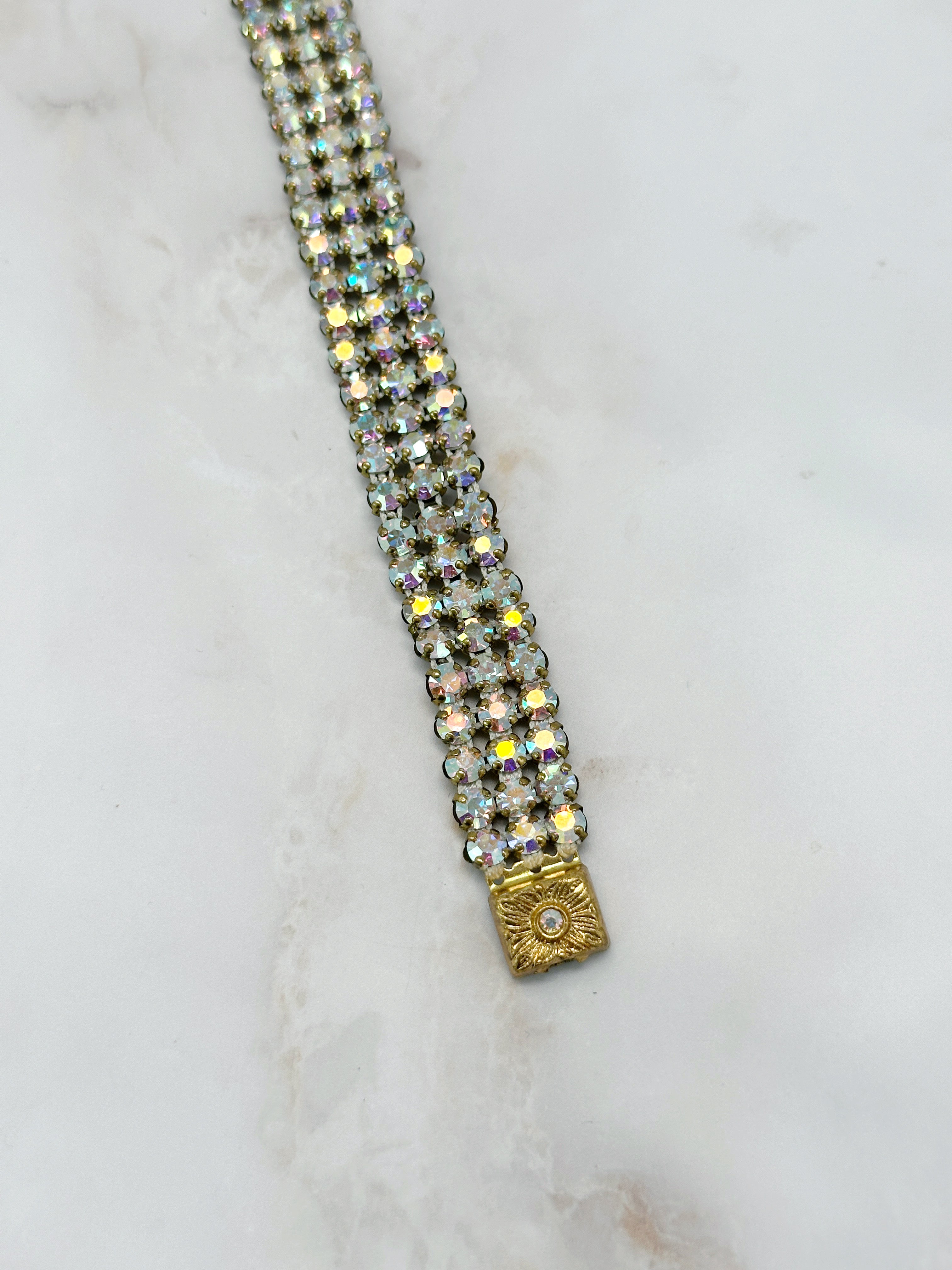 Dreireihiges Vintage Strass-Armband mit Aurora Borealis Effekt