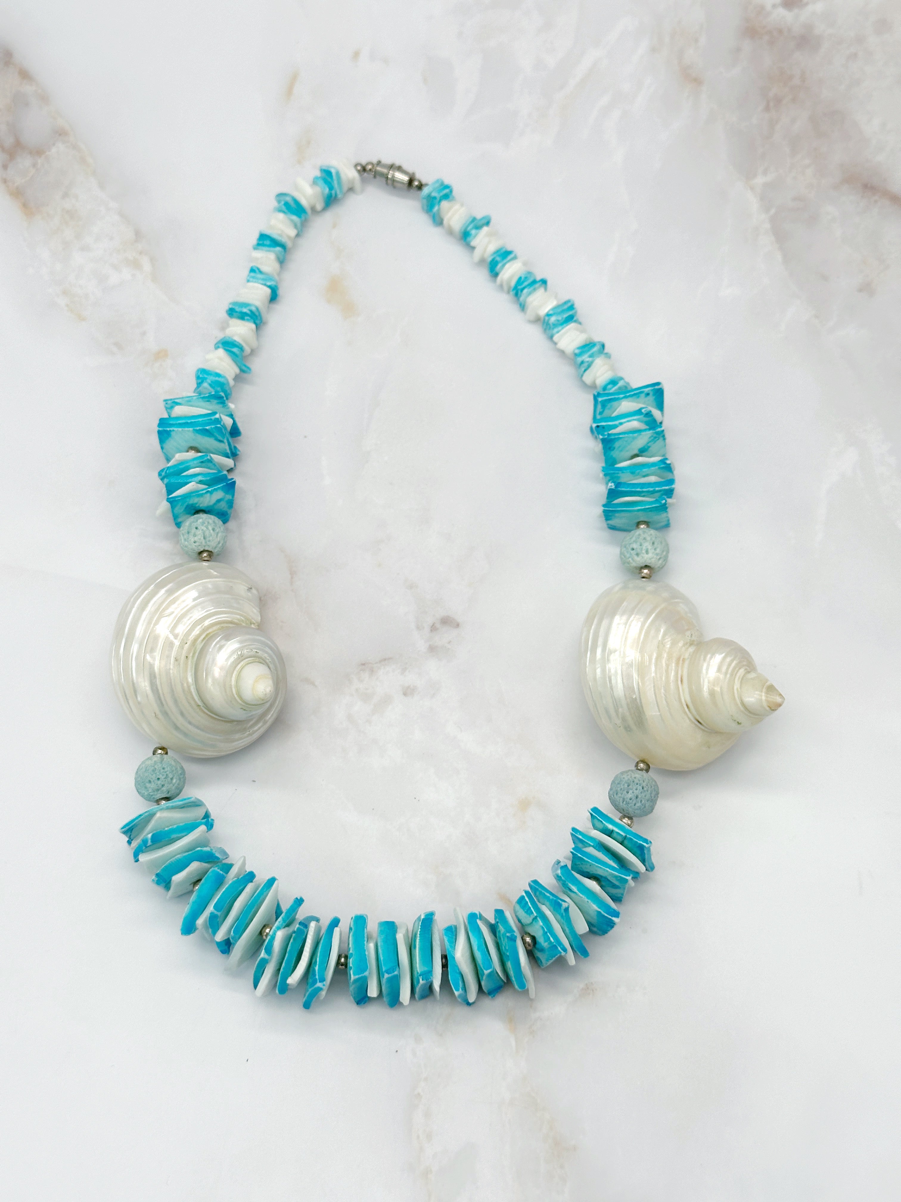 Vintage Halskette mit Muscheln und Meeresmotiv