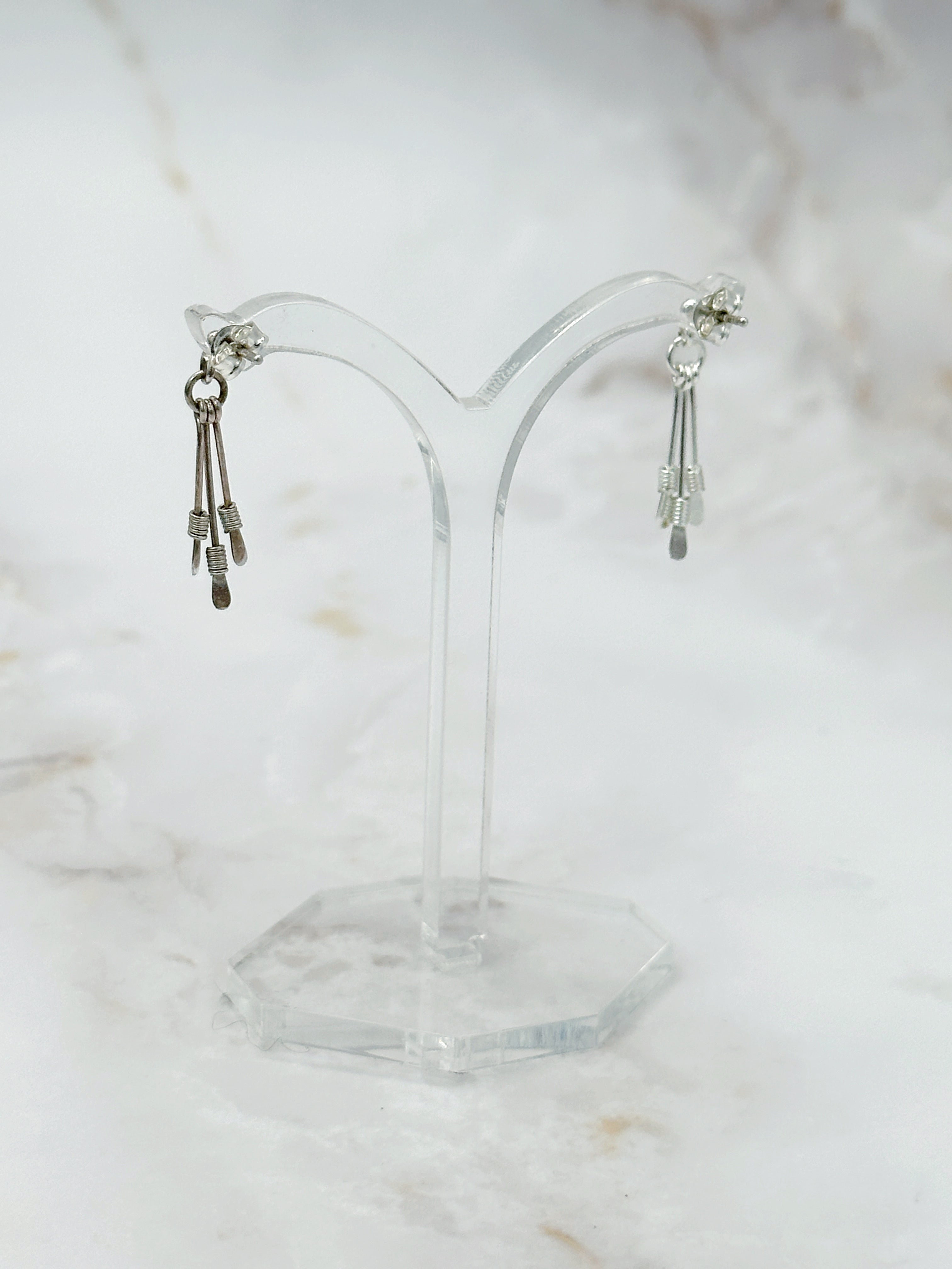 Minimalistische Ohrstecker Silber mit Hängenden Stäben