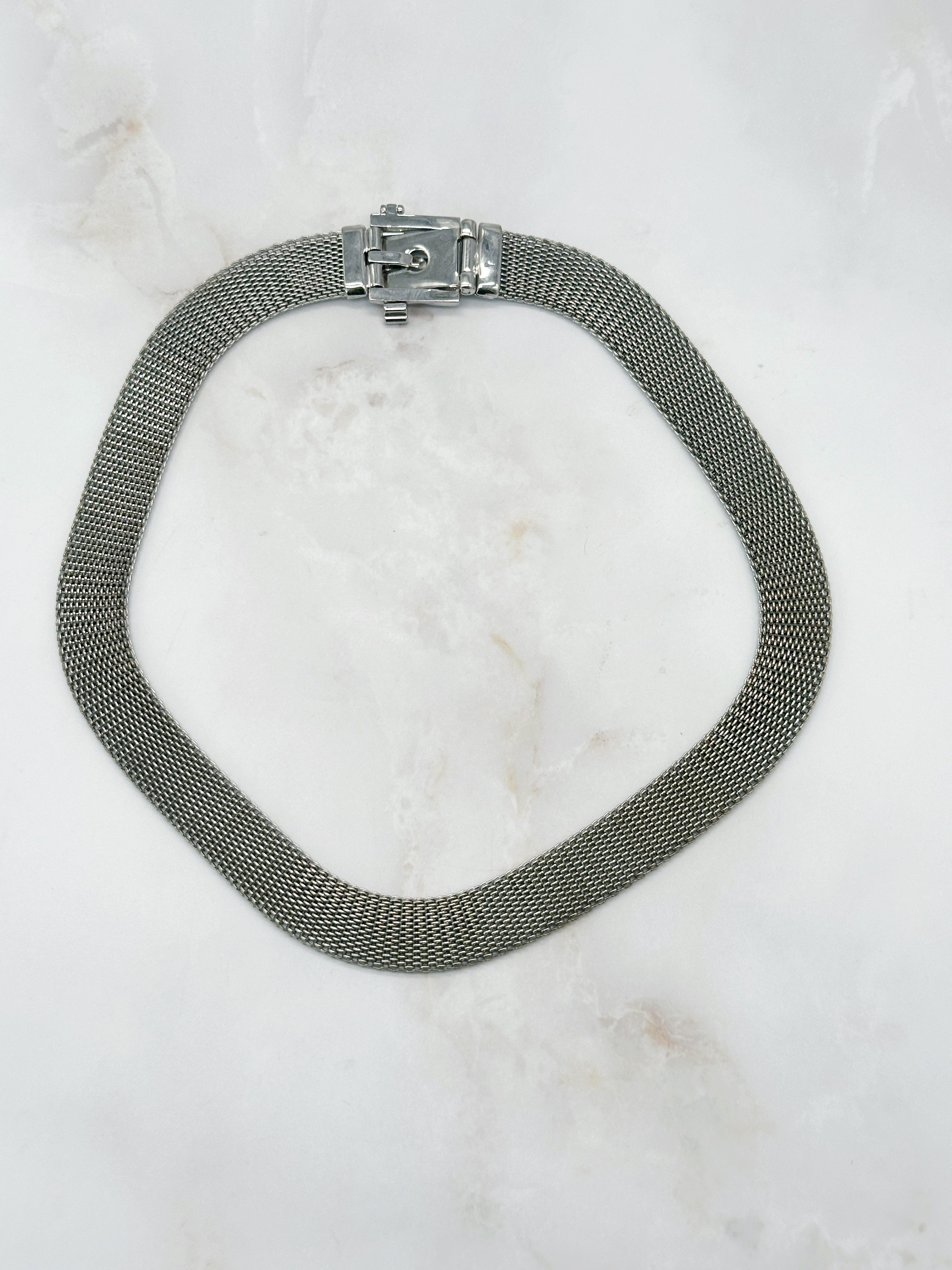 Vintage Choker mit Gürtelschnallenmotiv