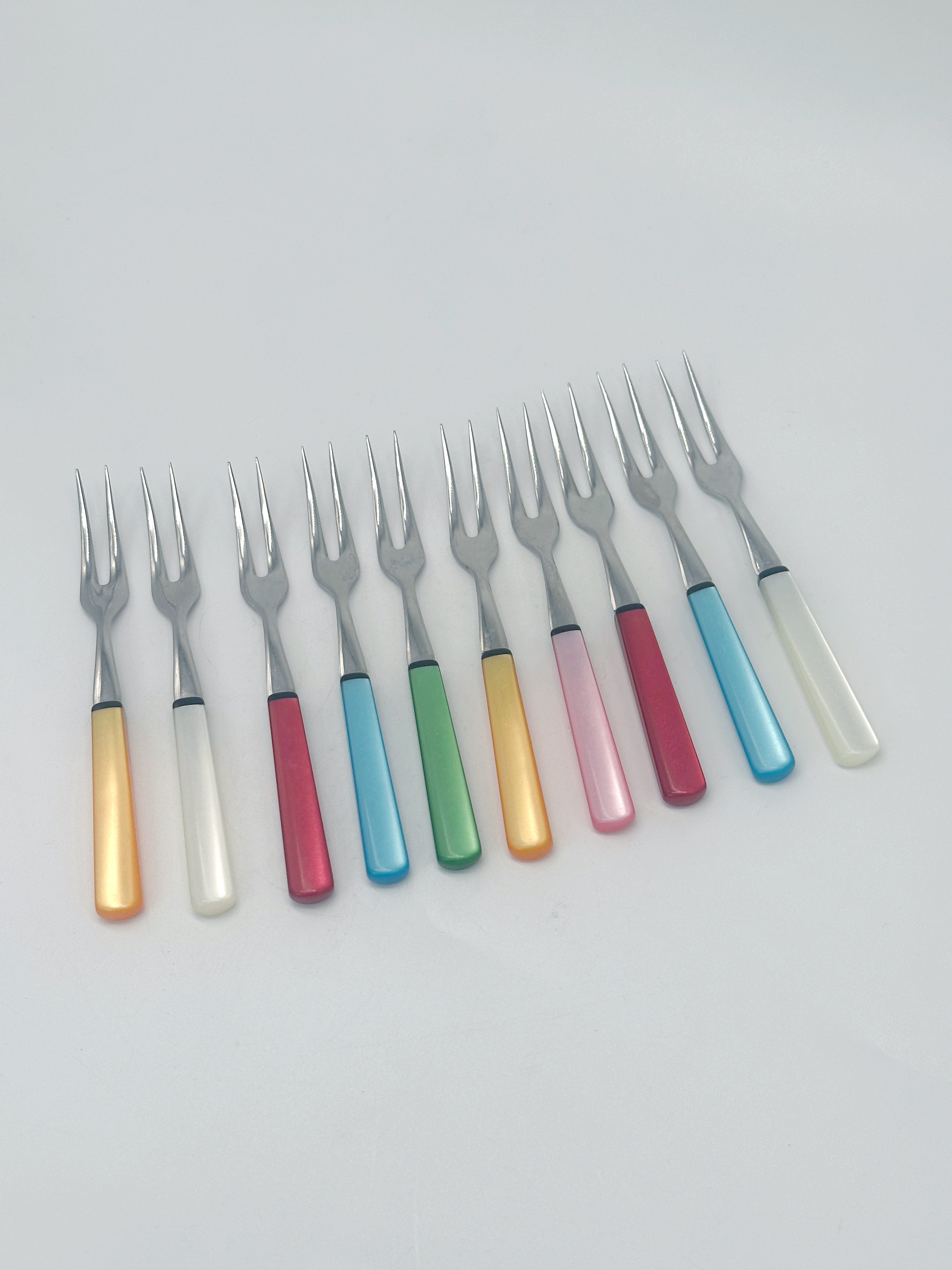 Set aus 12 bunten Cocktailgabeln mit Perlmuttglanz
