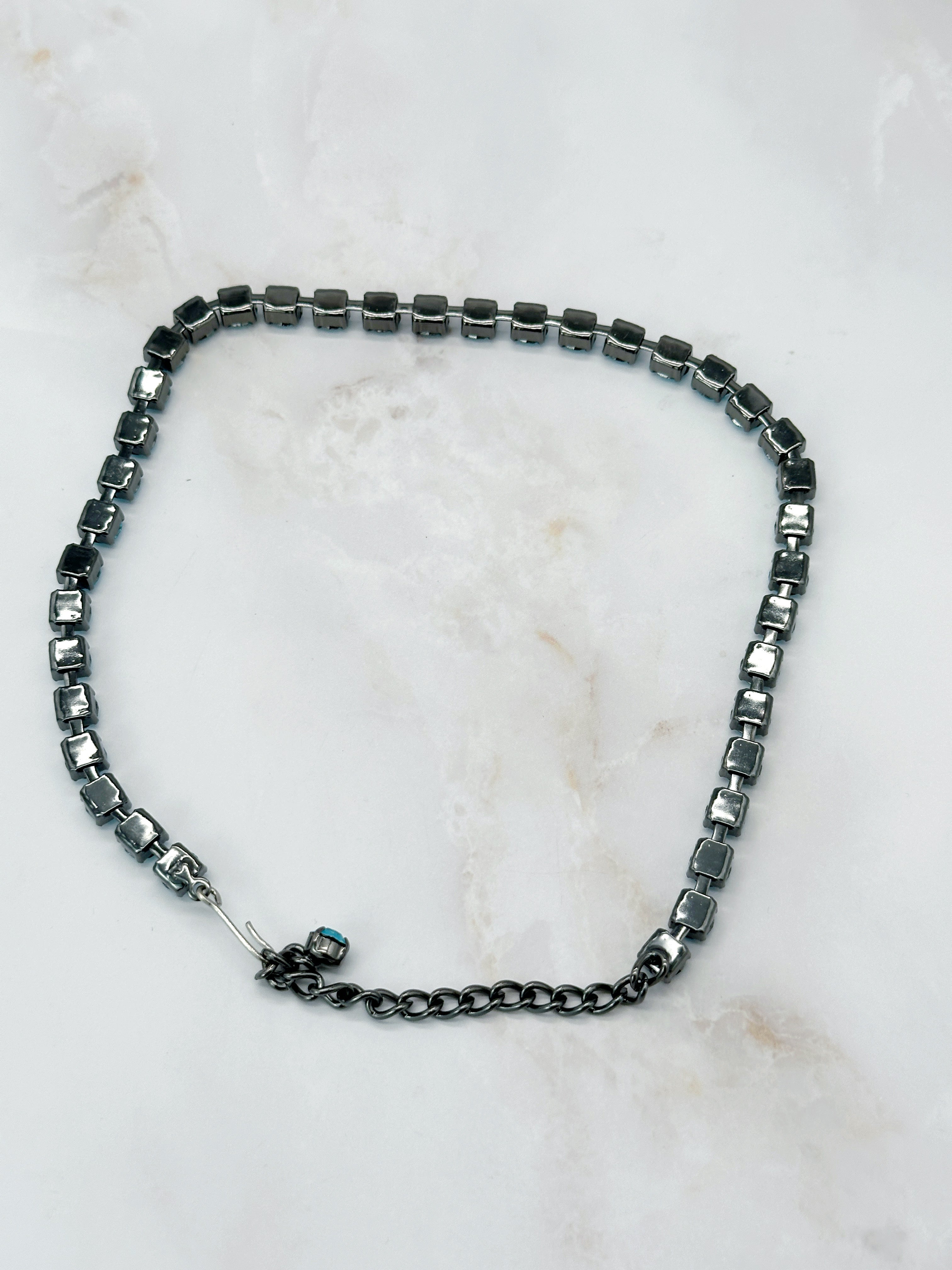 Vintage Strass Choker mit eisblauen Steinen