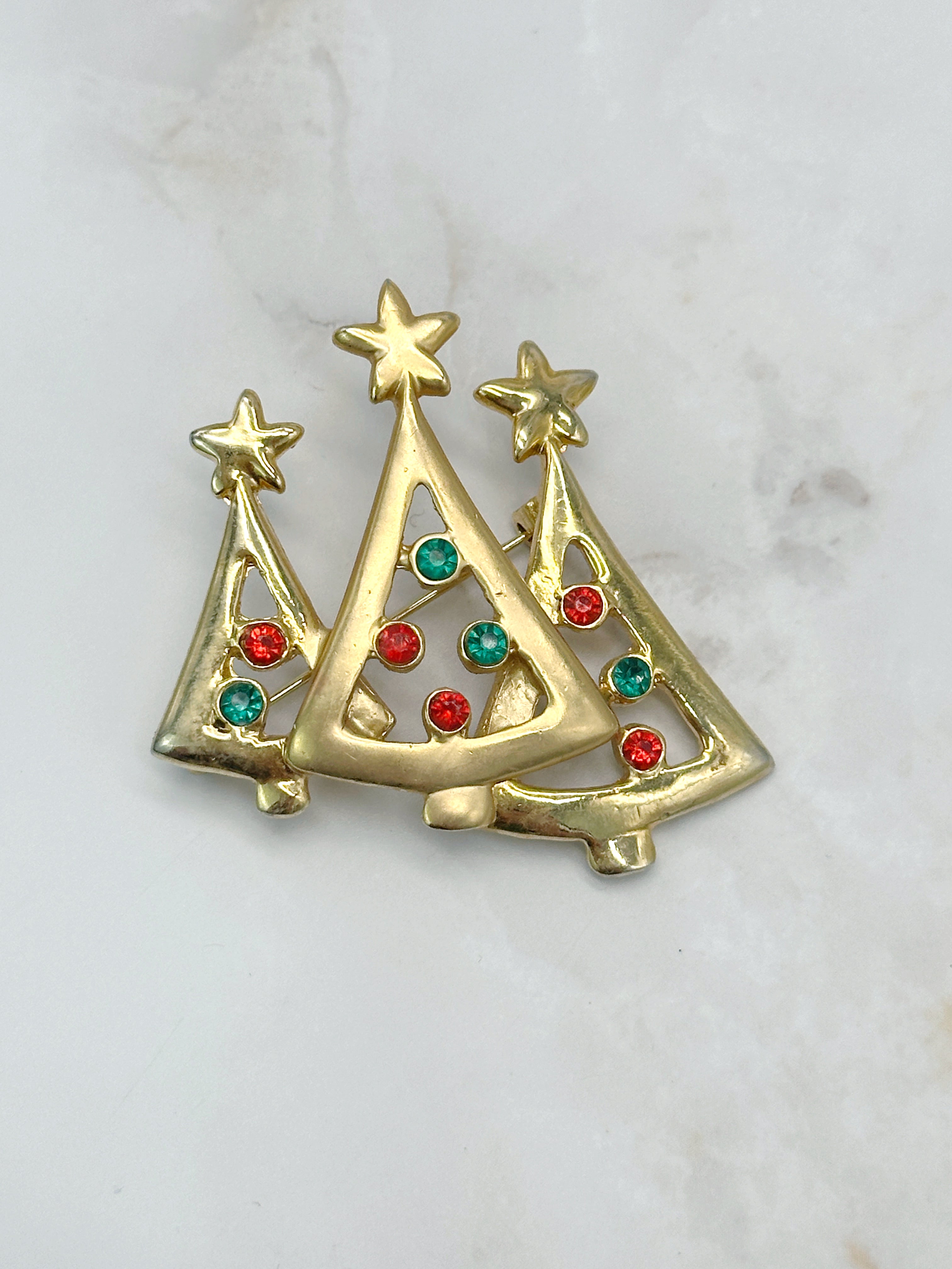 Weihnachtsbaum Brosche – Festlicher Glanz
