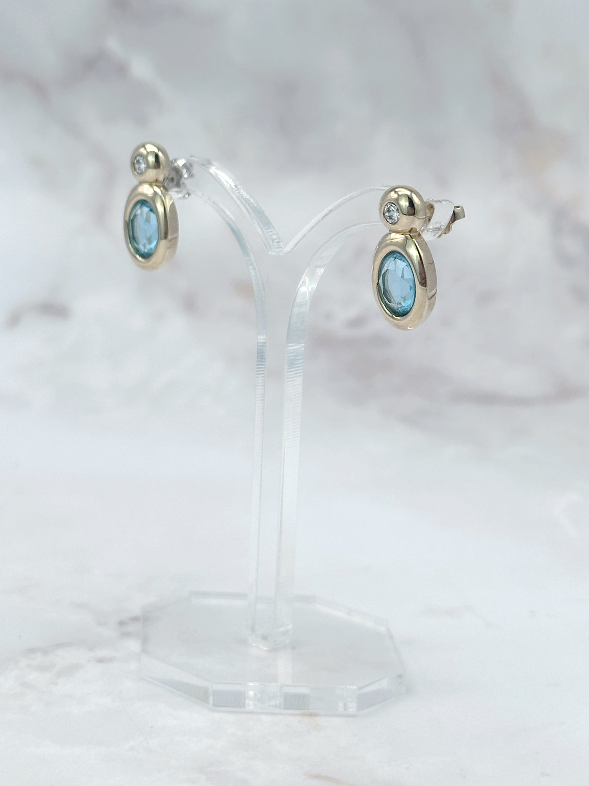 Pierre Lang Ohrstecker mit hellblauen Glaskristallen und Strass