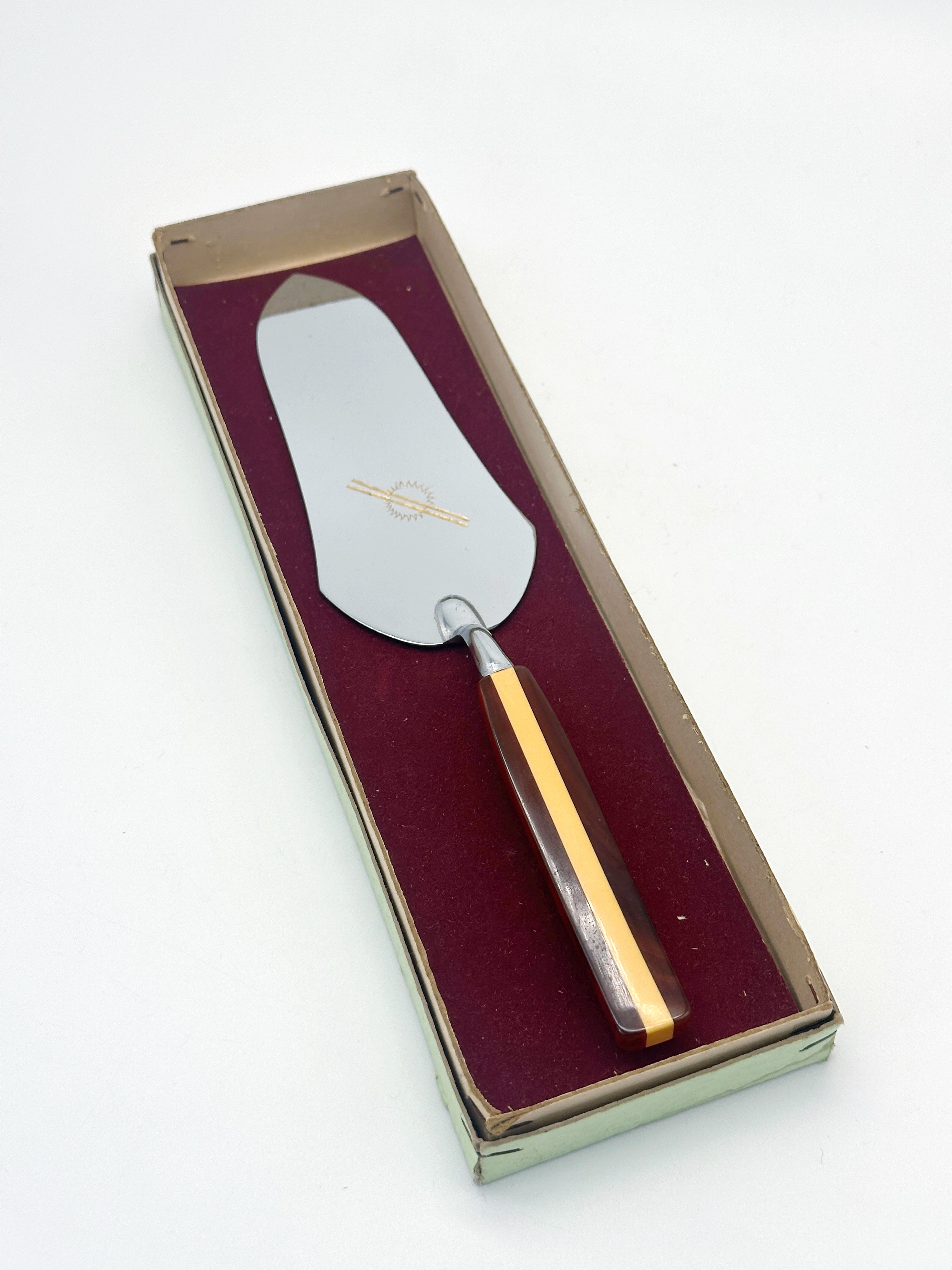 Vintage Kuchenheber mit Bakelitgriff in Originalbox