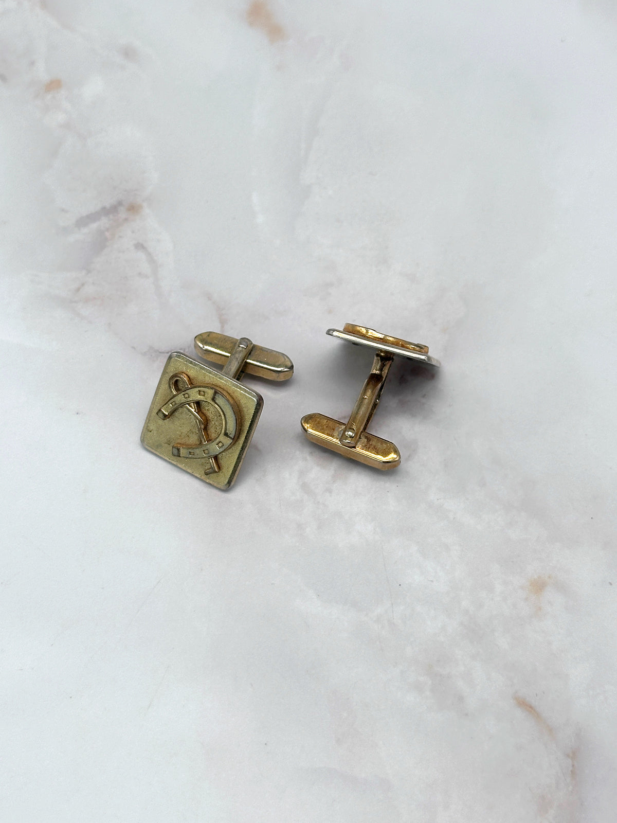 Vintage-Manschettenknöpfe mit Hufeisenmotiv – vergoldet und eckig