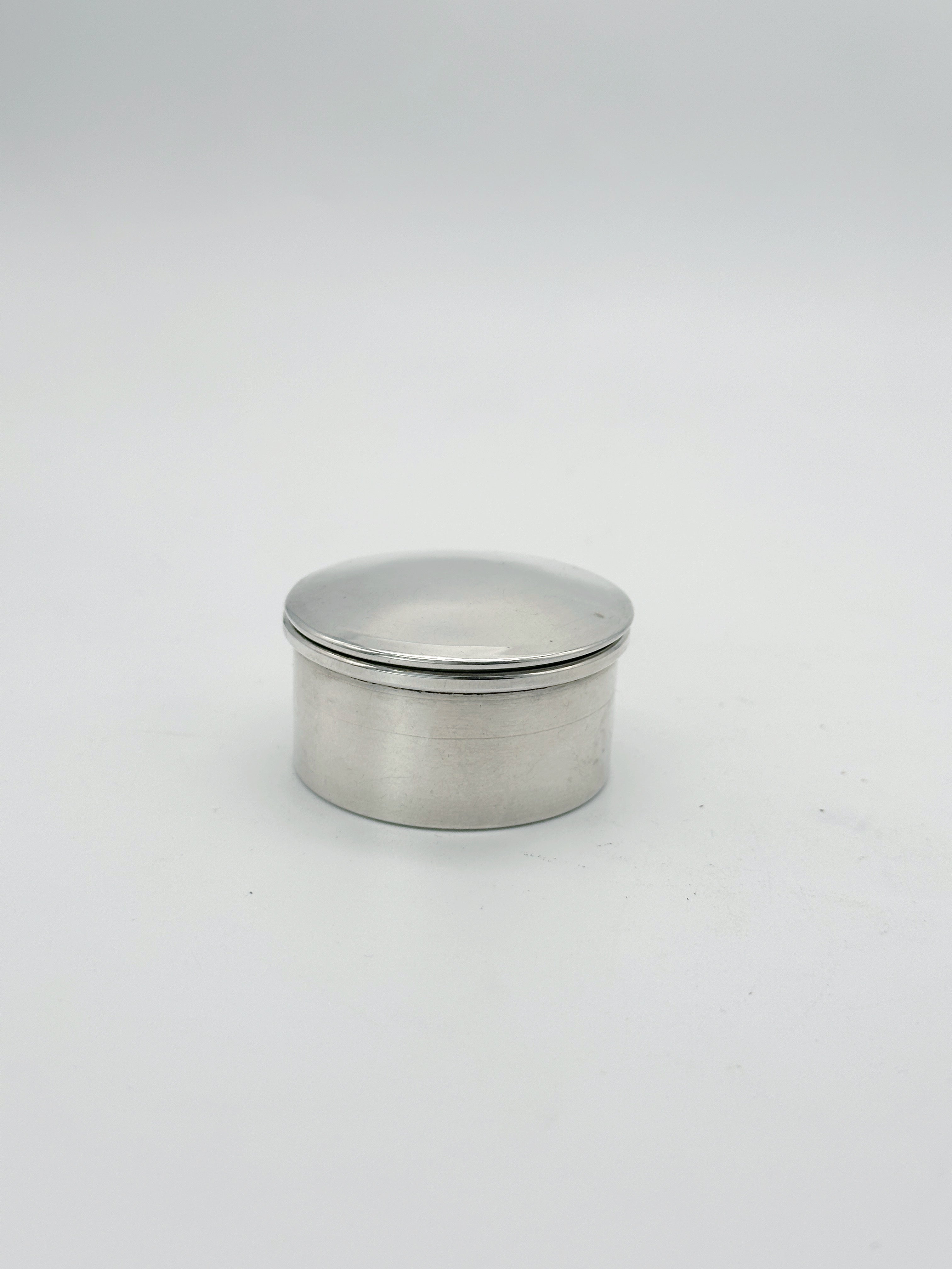 Pillendose aus Silber