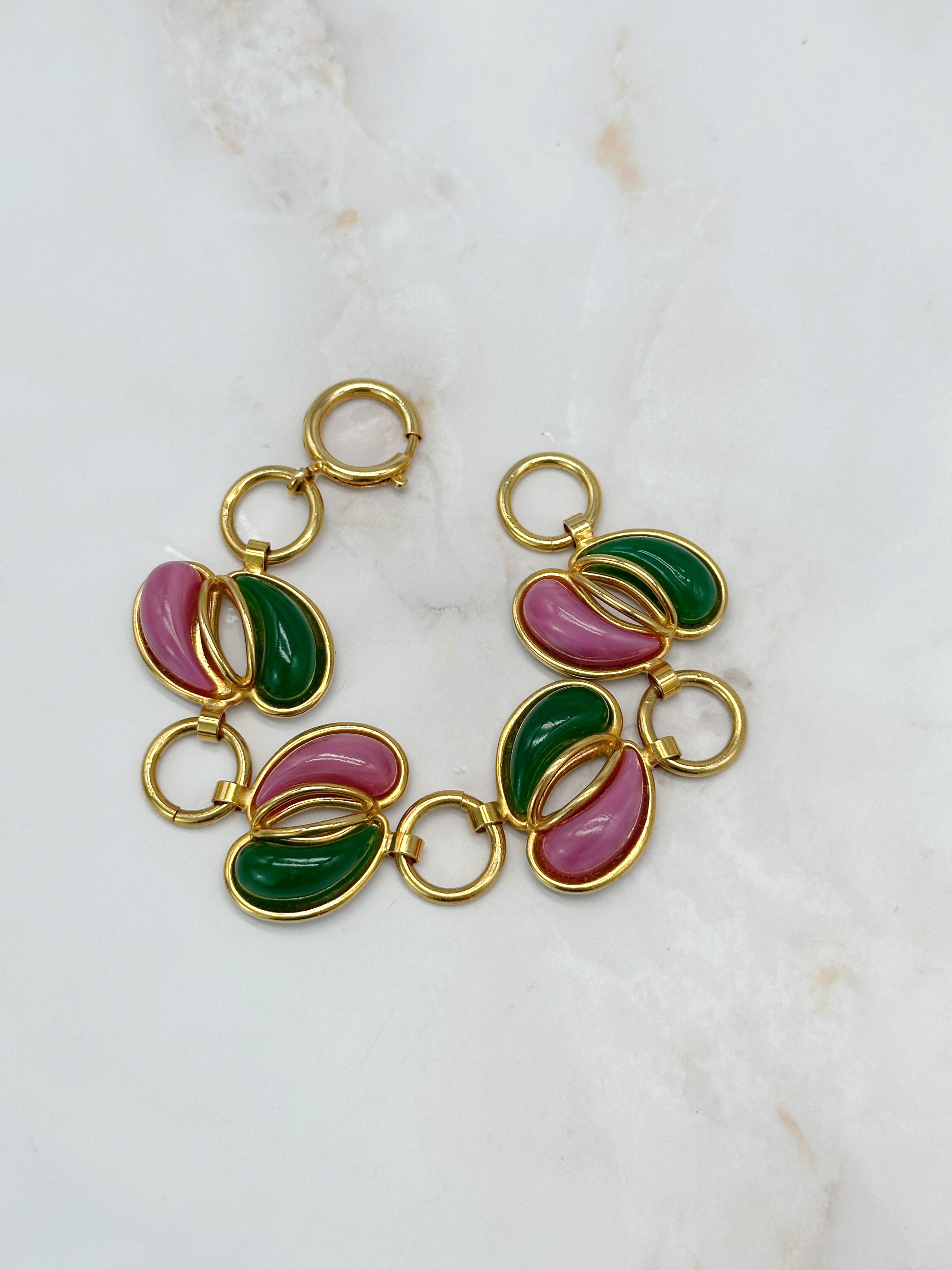 Vintage bracelet with glass elements in green &amp; pink