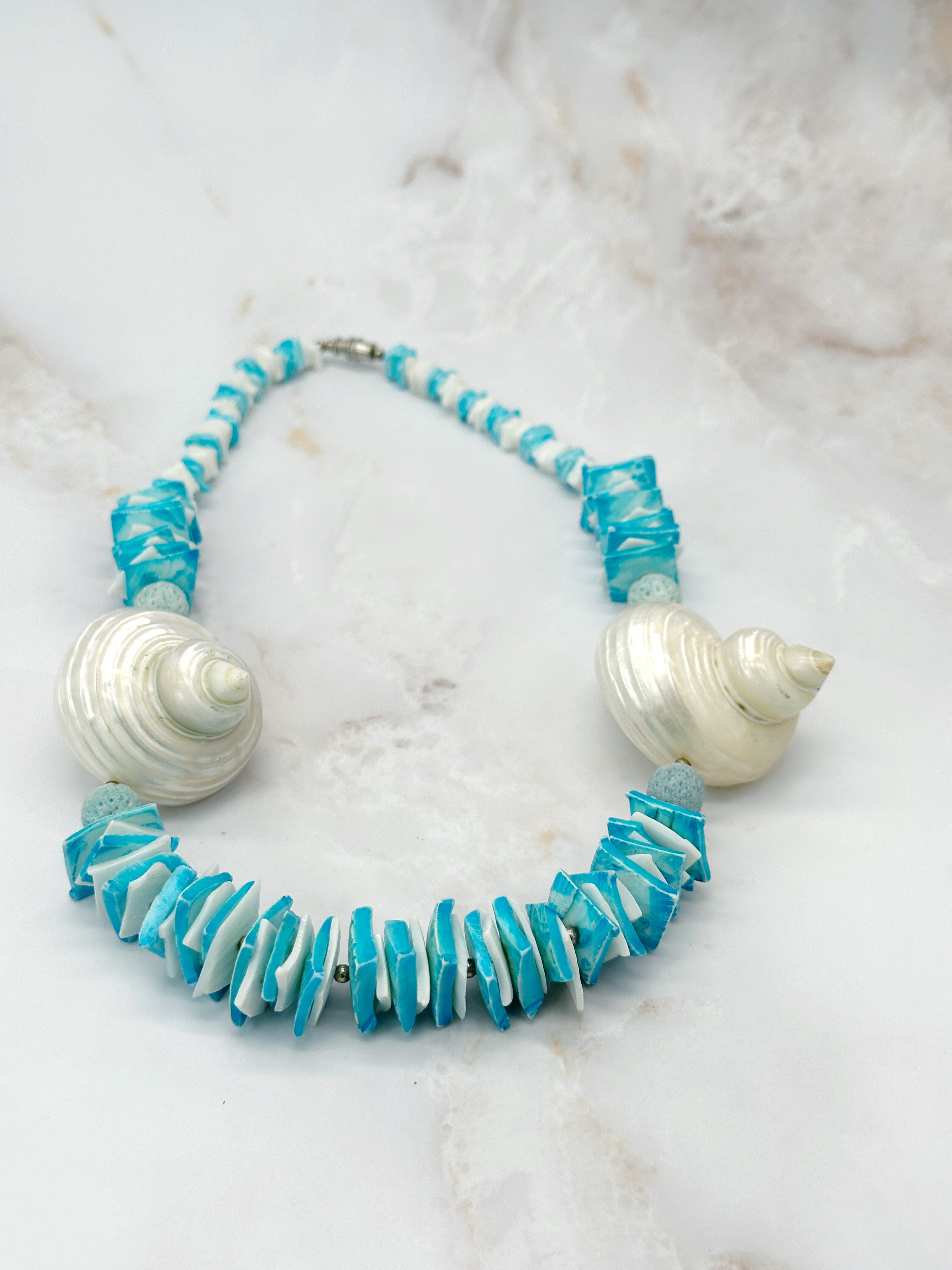 Vintage Halskette mit Muscheln und Meeresmotiv