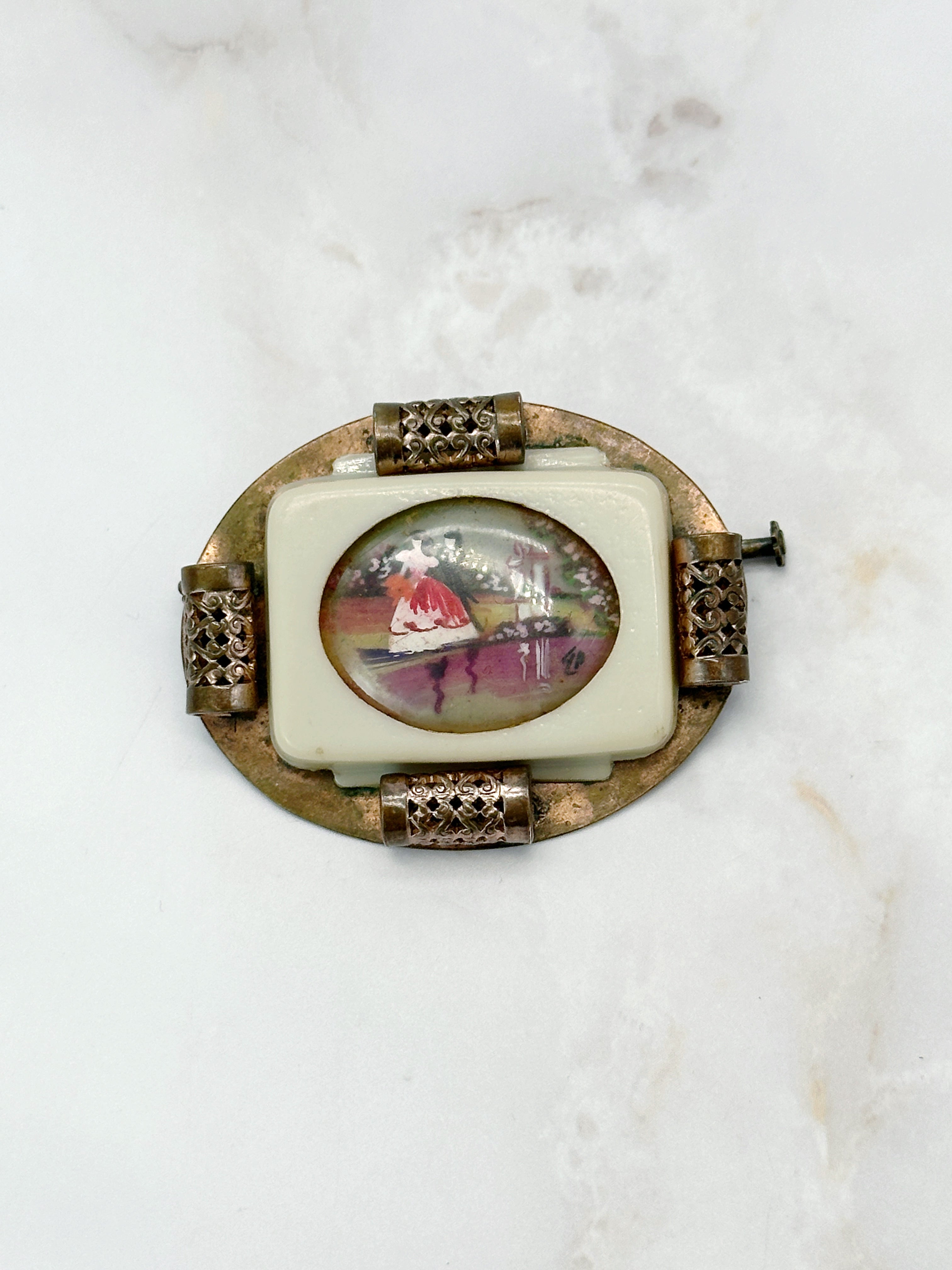 Vintage Brosche mit Hinterglasmalerei auf Kunststoff