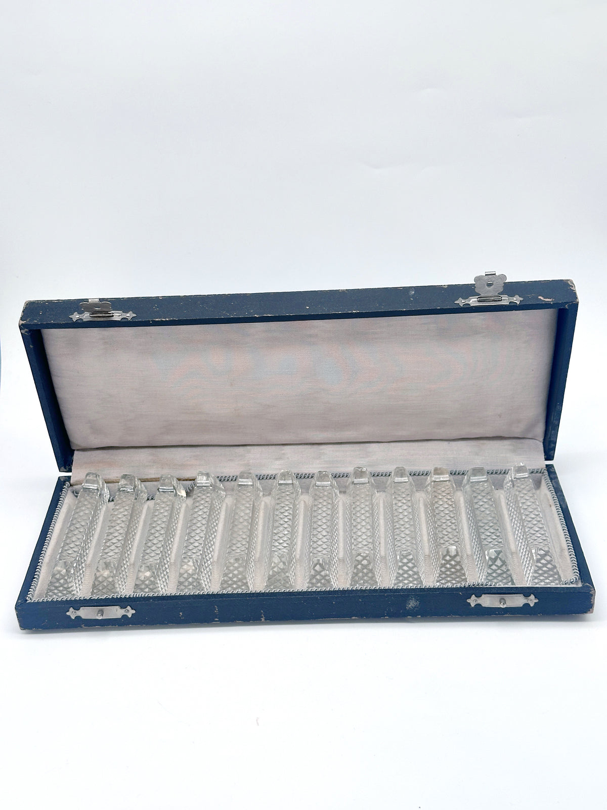 Vintage Messerbänkchen aus Kristallglas in Originalbox – Holland um 1950