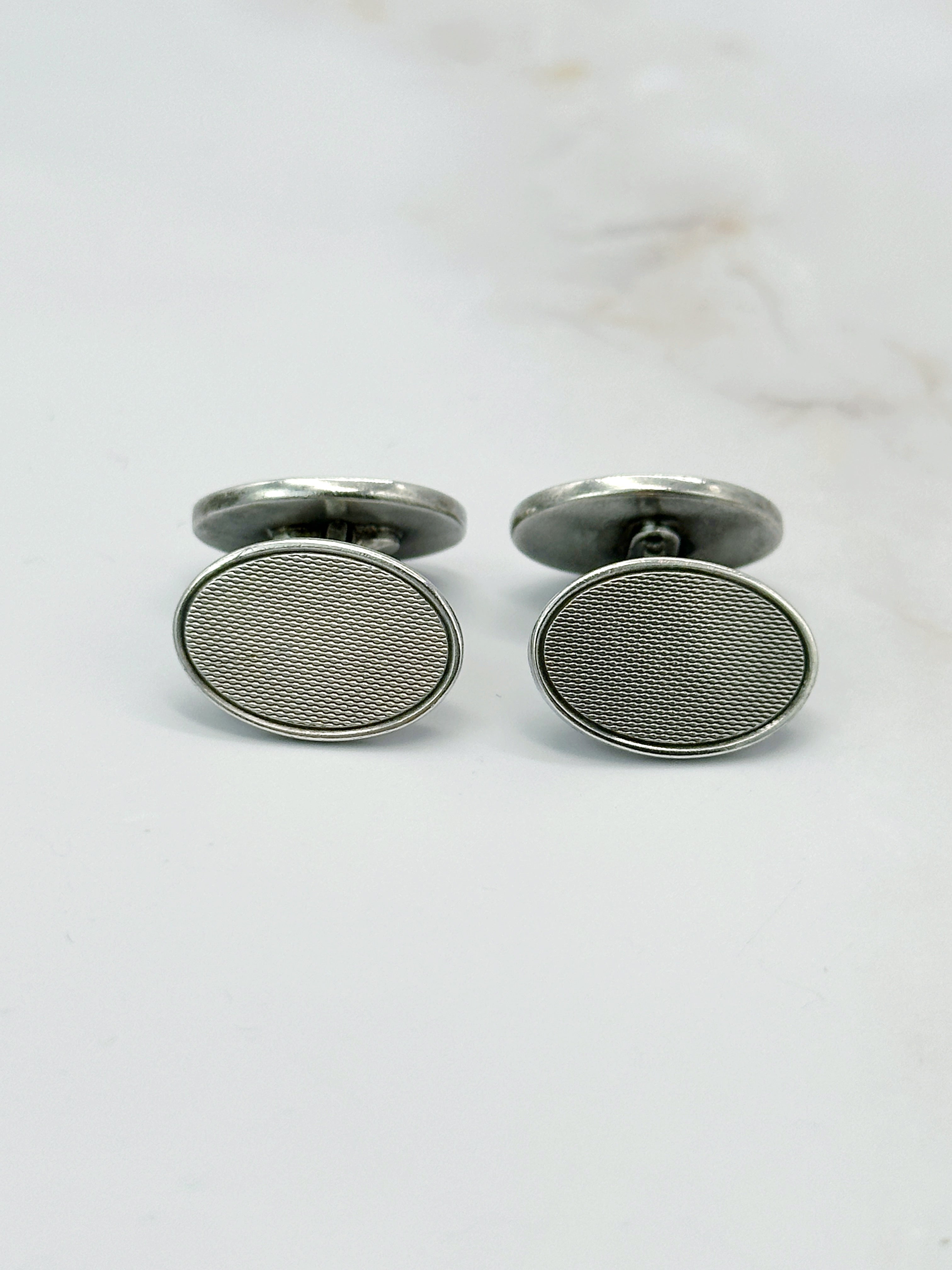 Elegante Manschettenknöpfe aus 835 Silber