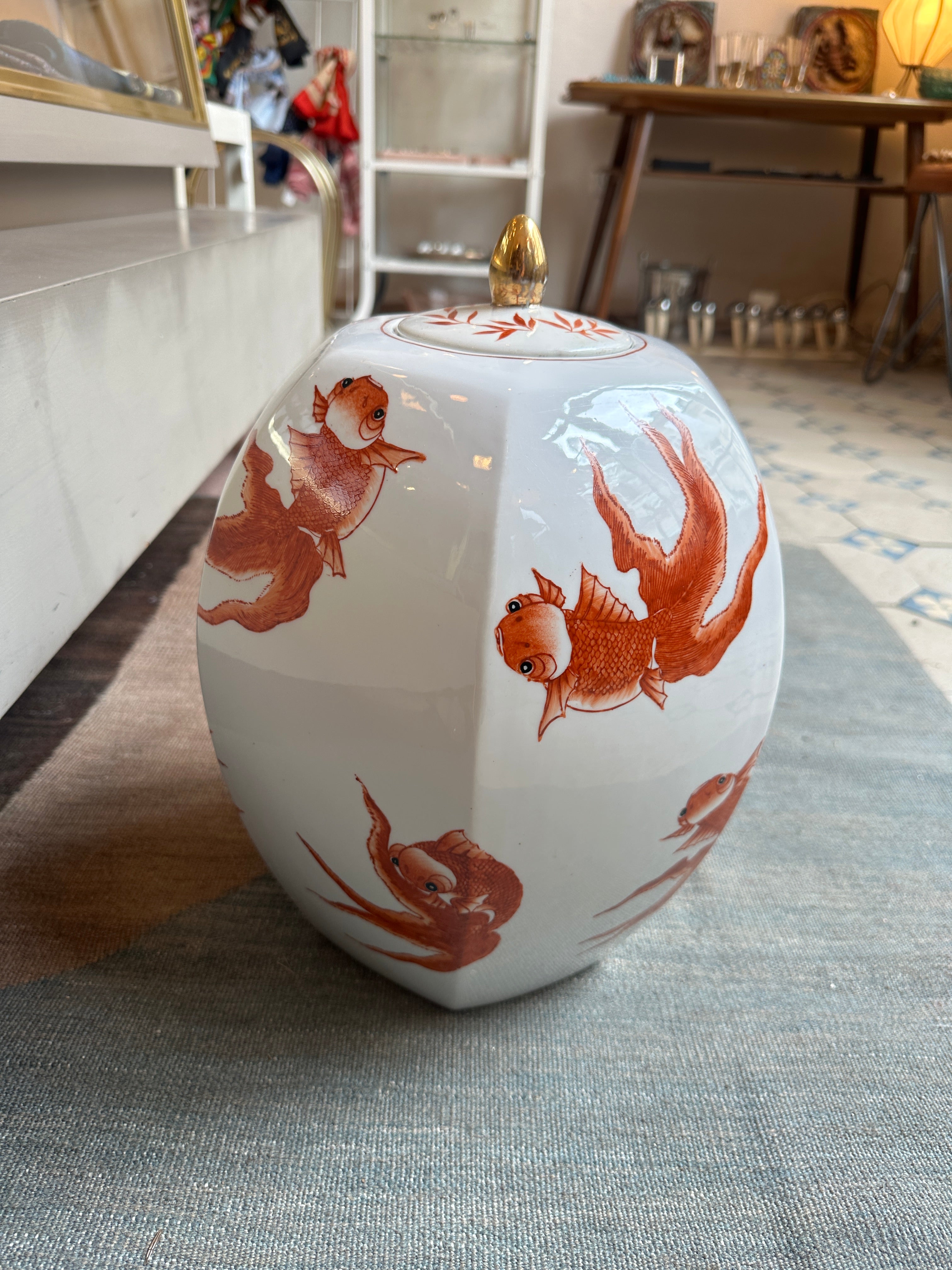 Vintage chinesischer Ingwertopf mit Koi-Motiv um 1950