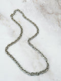 Lange Gliederkette in Silberfarben mit gerillten Gliedern