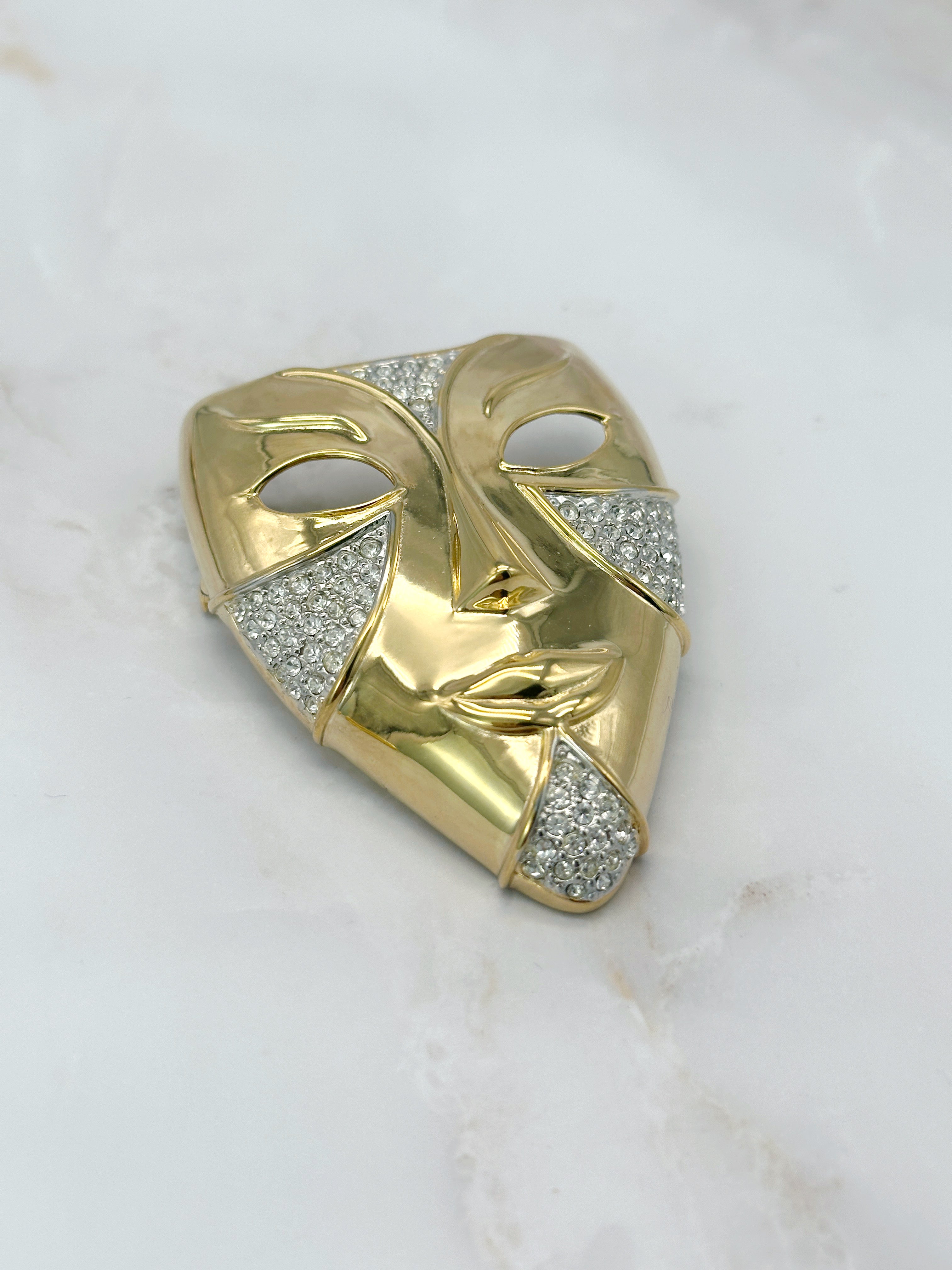 Große Vintage Brosche Maske signiert Sphinx vergoldet mit Strass