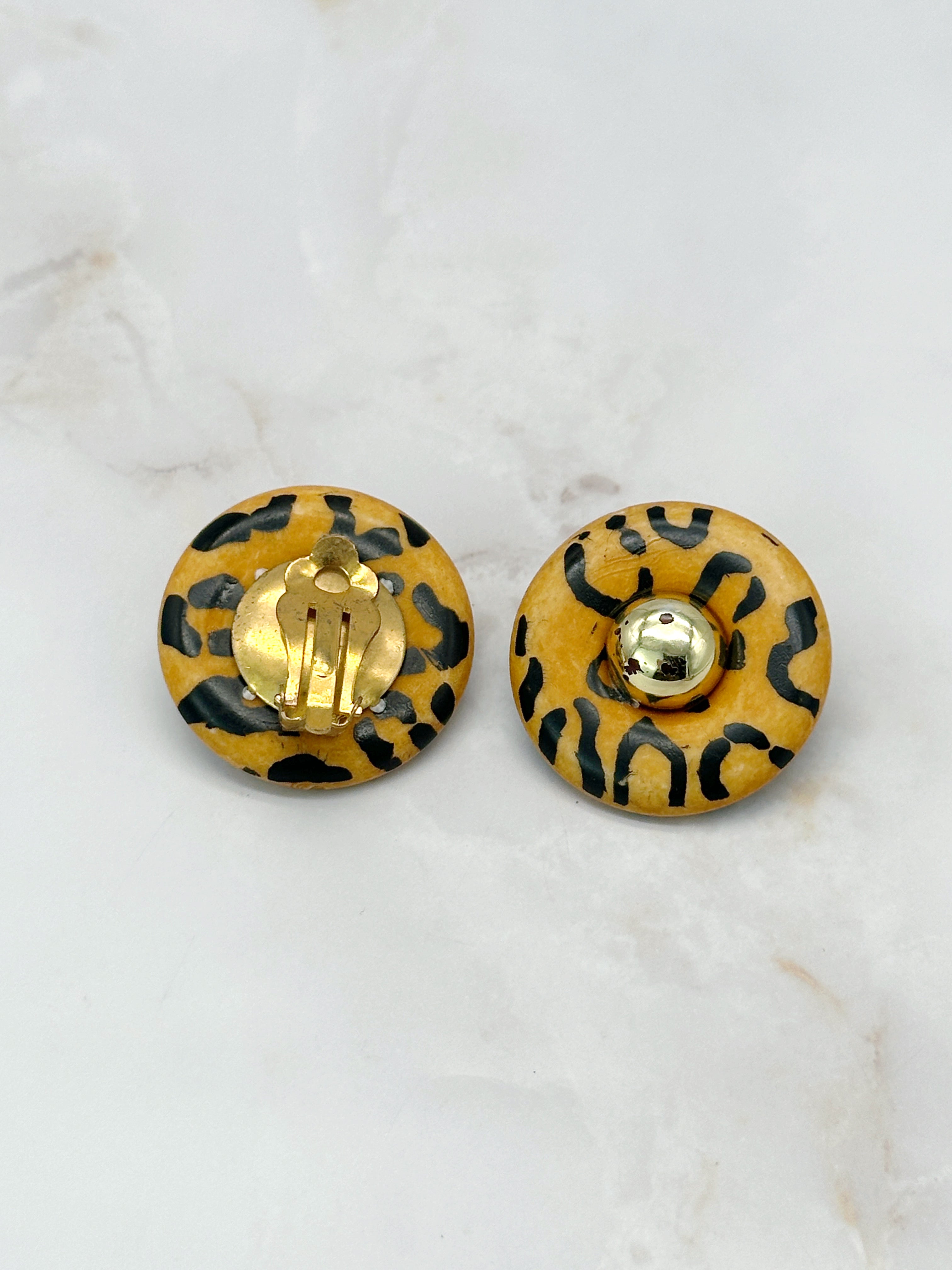 Vintage Ohrclips in Tigeroptik mit vergoldetem Mittelteil