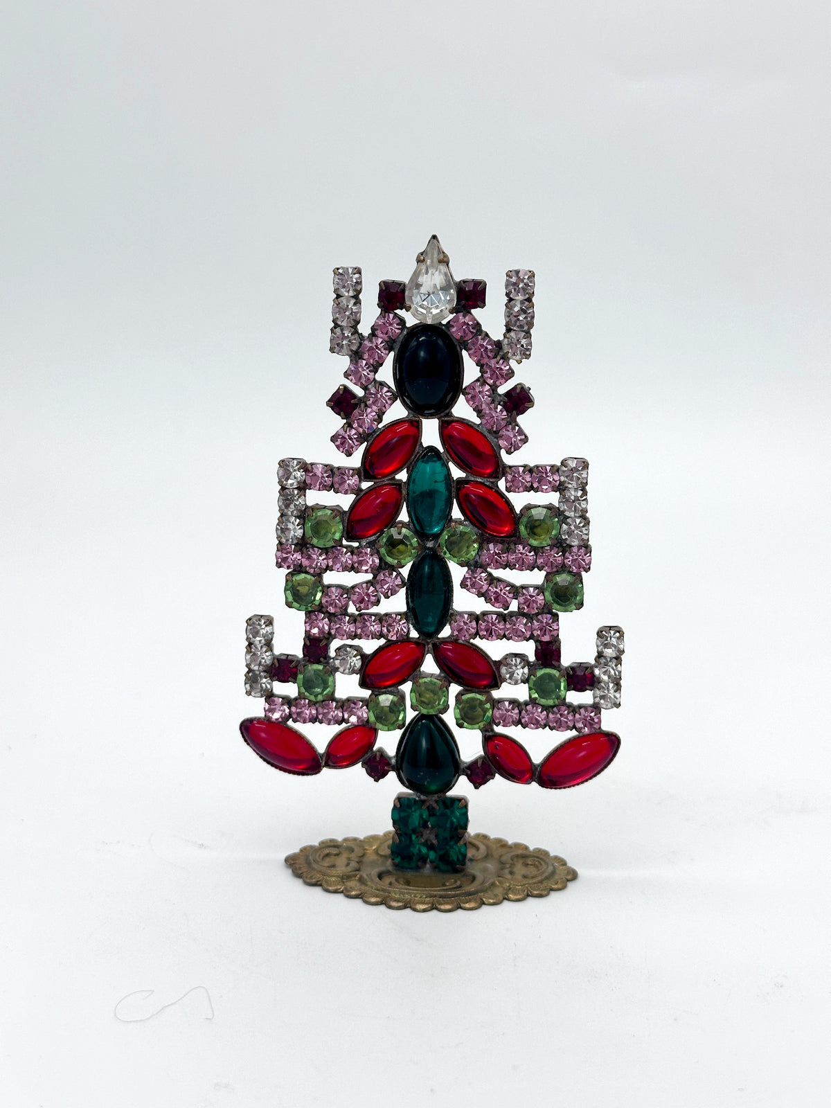 Abstrakter Gablonzer Weihnachtsbaum mit Glassteinen in Rosé, Rot und Grün