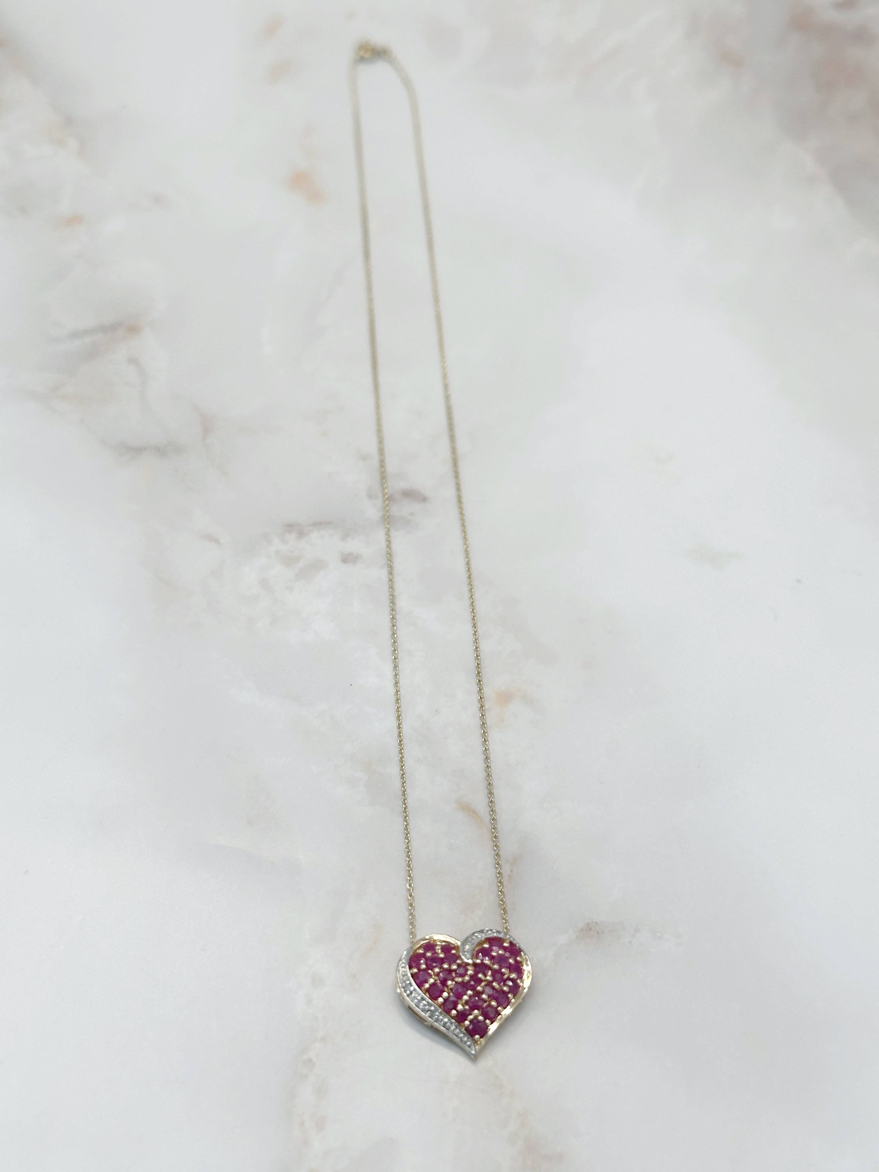 Filigrane Goldkette 585 mit Diamant Rubin Herz