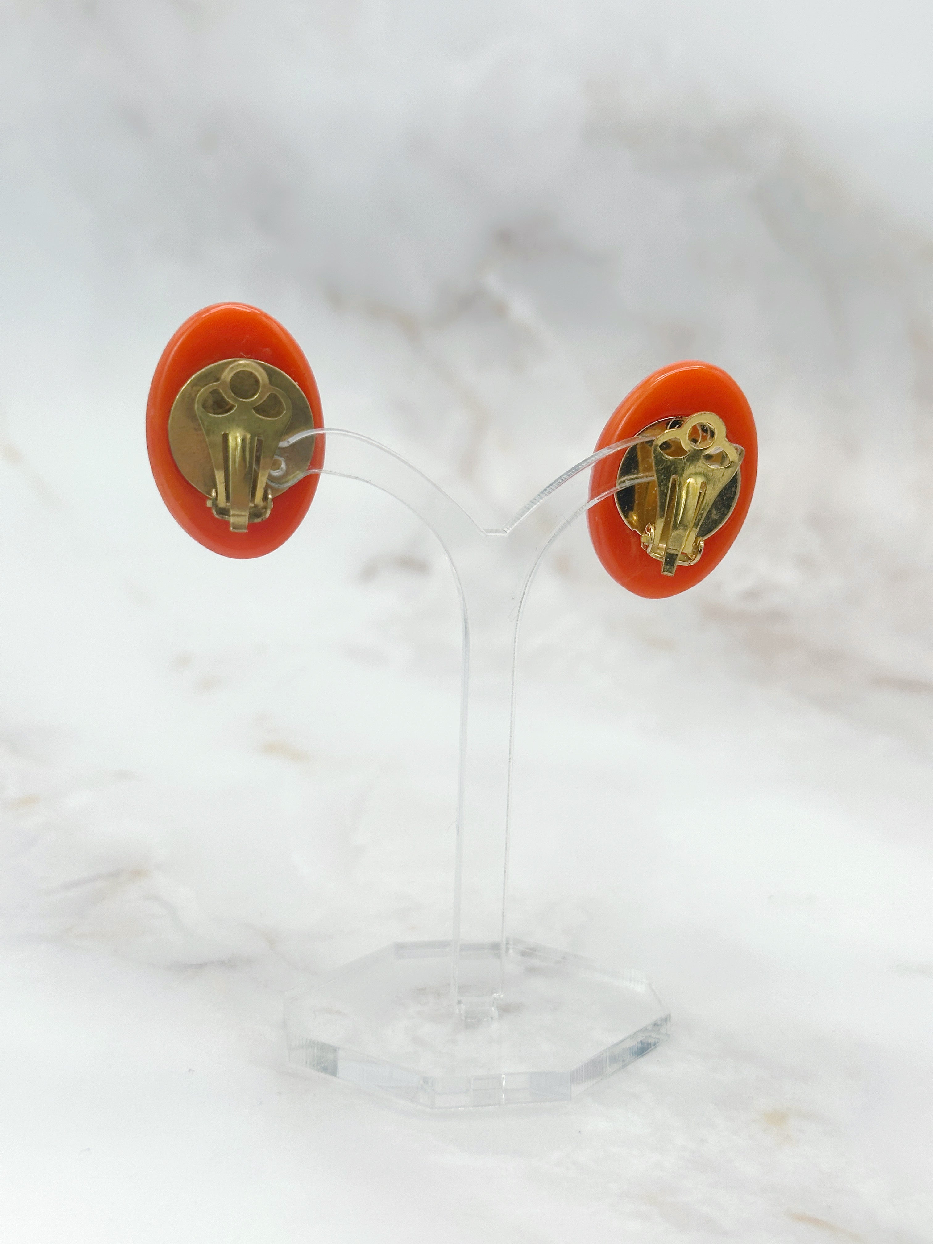 Vintage Ohrclips mit orangem Harz