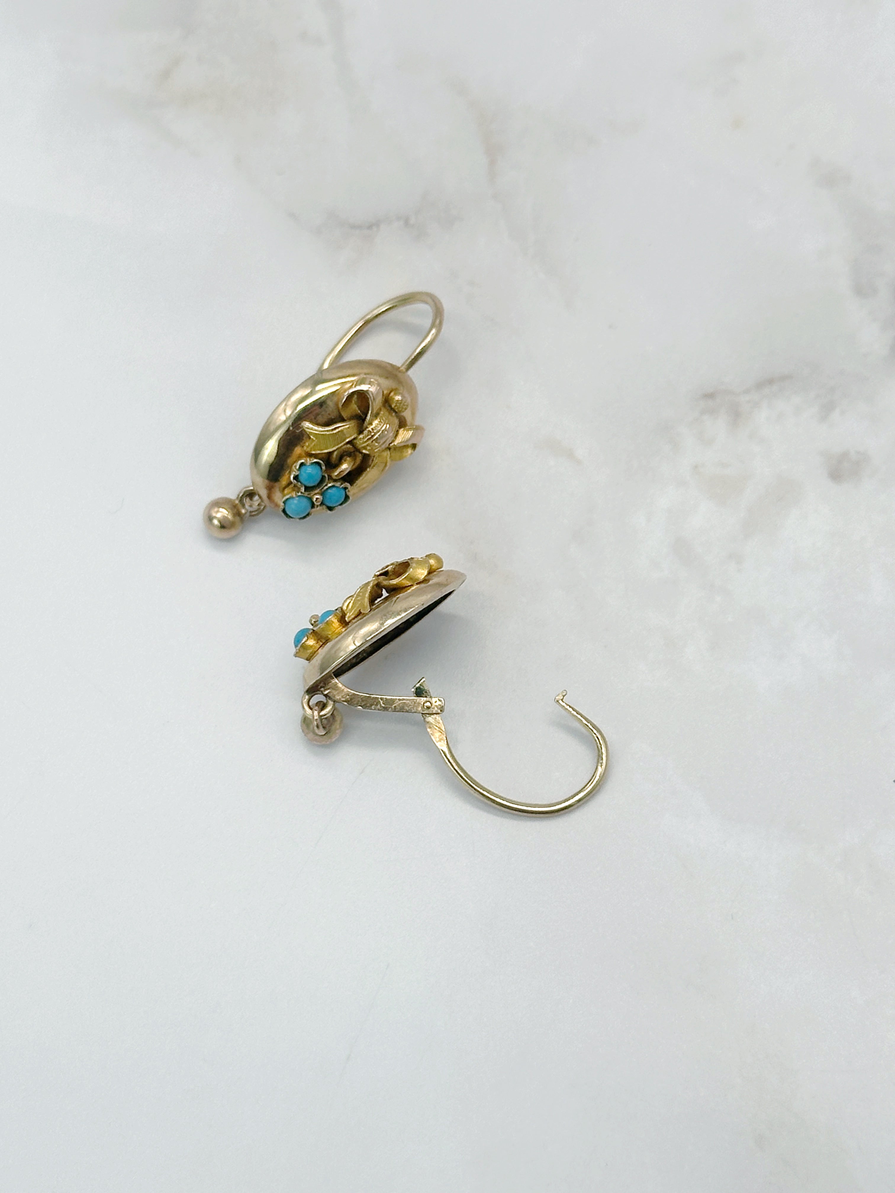 Antike Biedermeier Ohrgehänge aus 585 Gelbgold mit Türkis