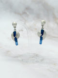Moderne Vintage Ohrstecker mit Blauem Glasstab