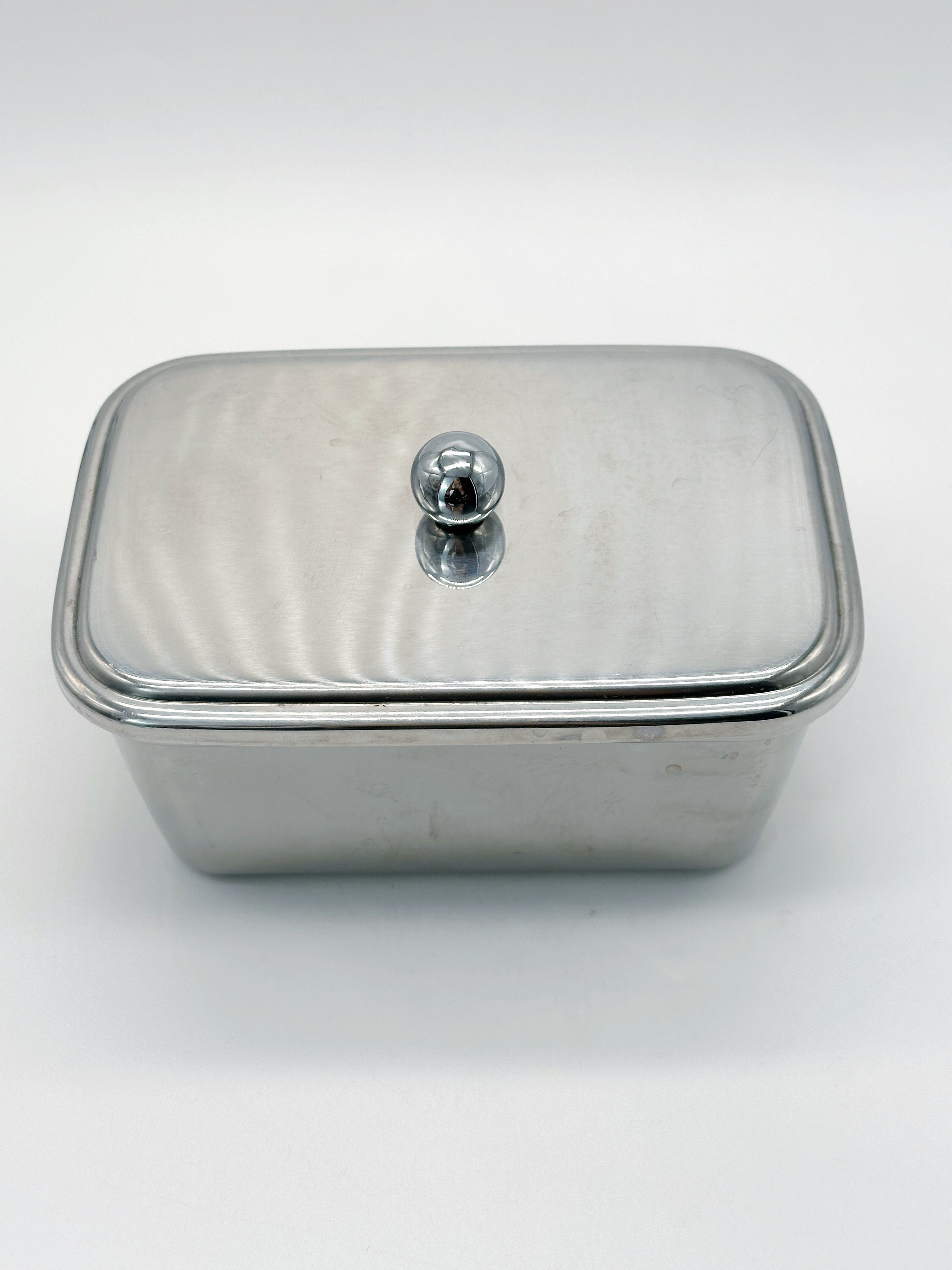 Zeitlose Vintage Butterdose aus Edelstahl