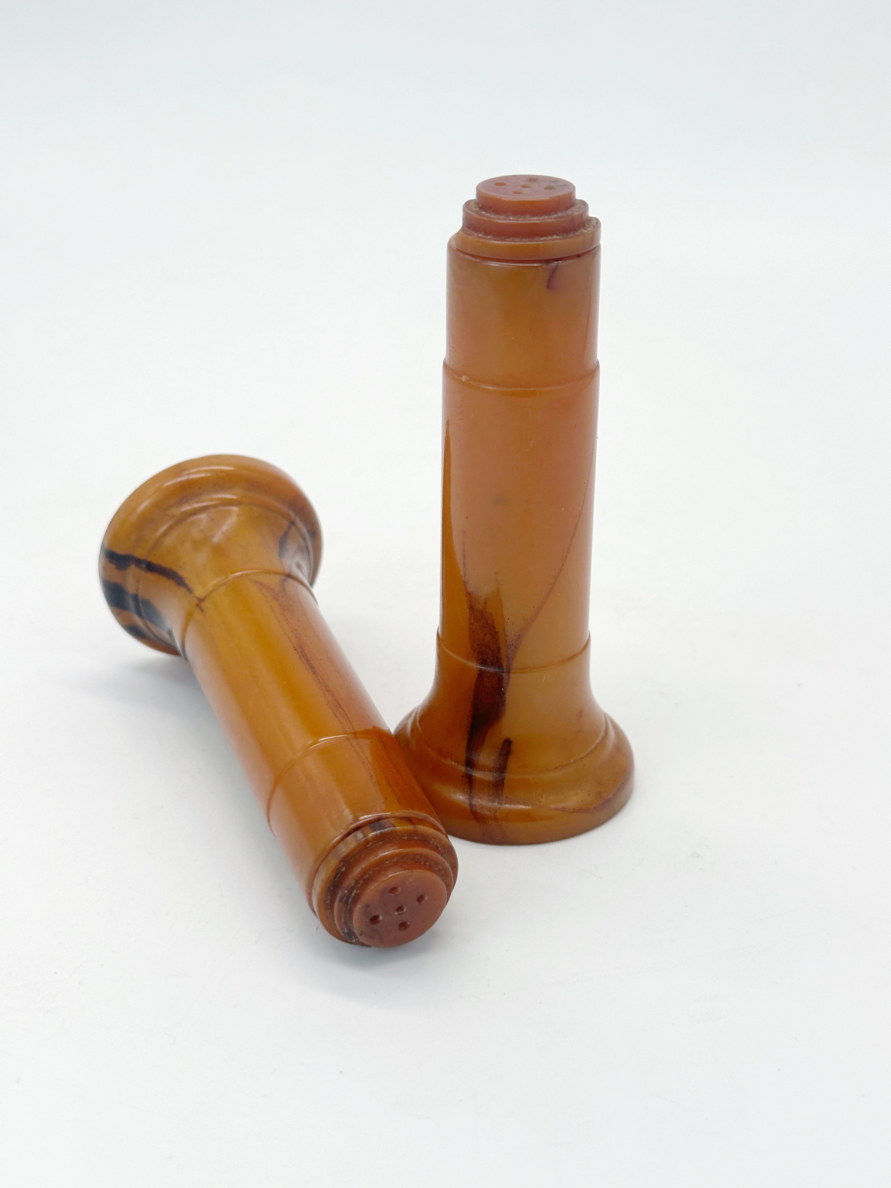 Jugendstil Salzstreuer Set aus Bakelit um 1900