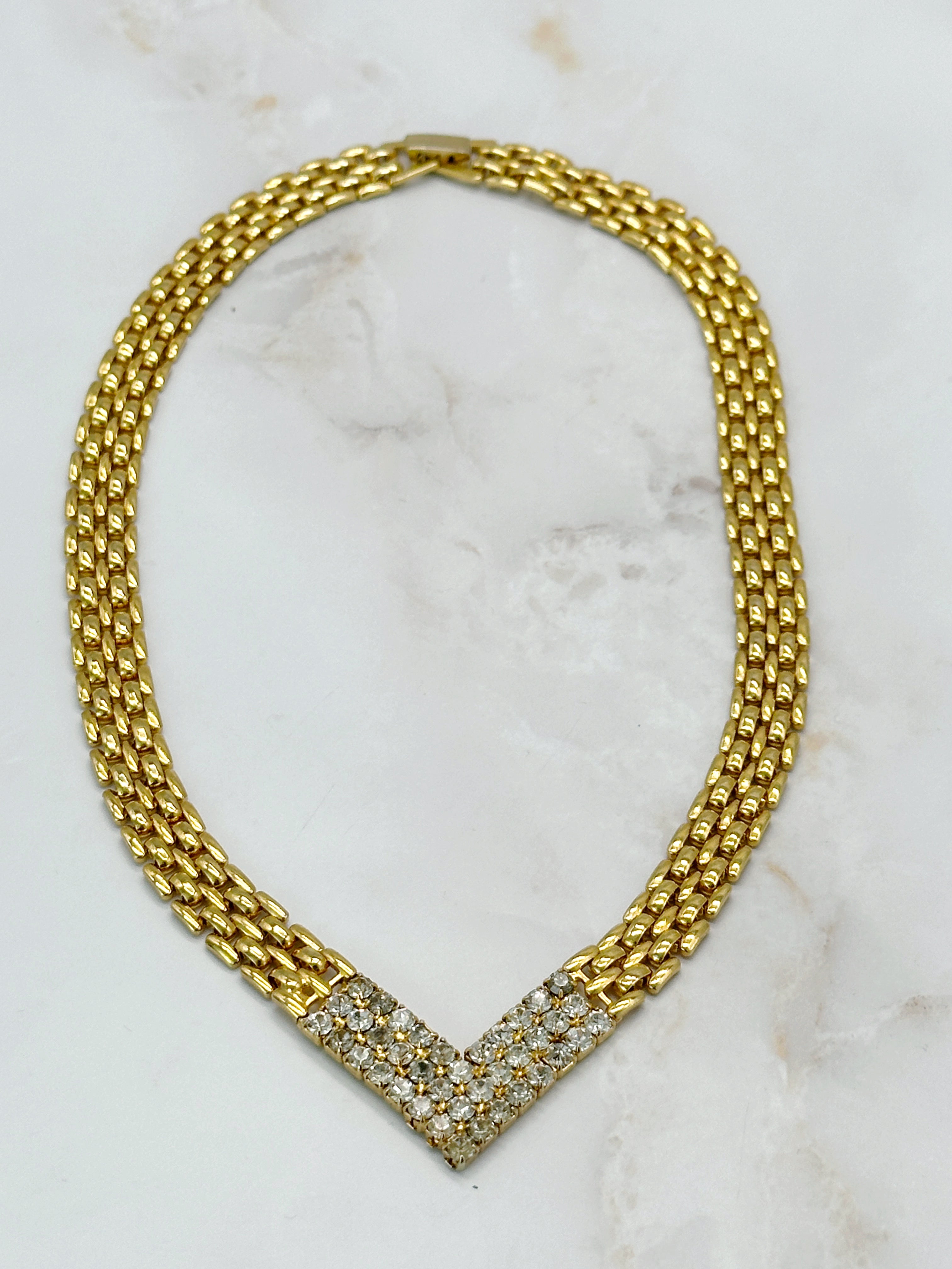 Vintage Halskette V vergoldet mit Strass