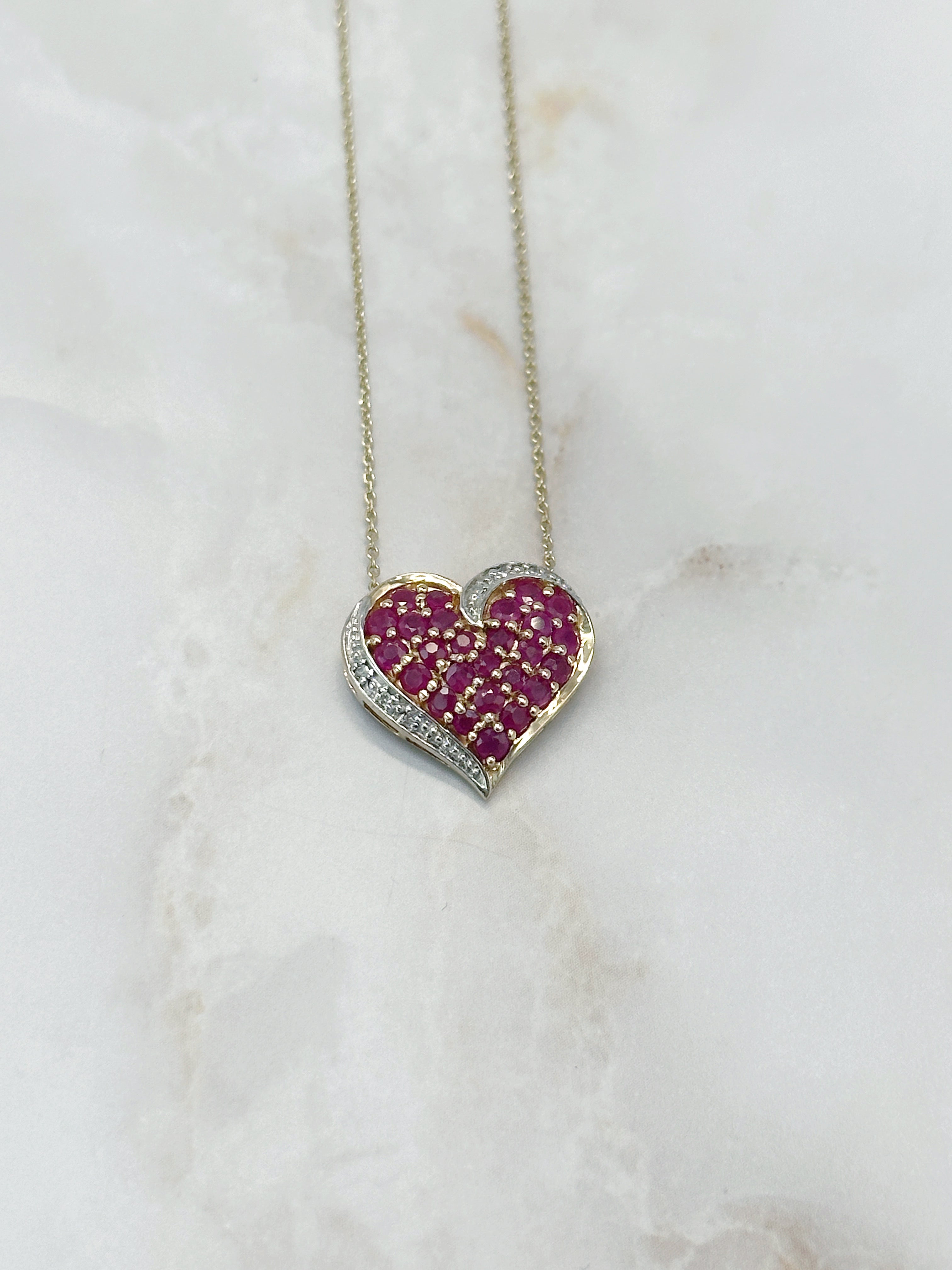 Filigrane Goldkette 585 mit Diamant Rubin Herz