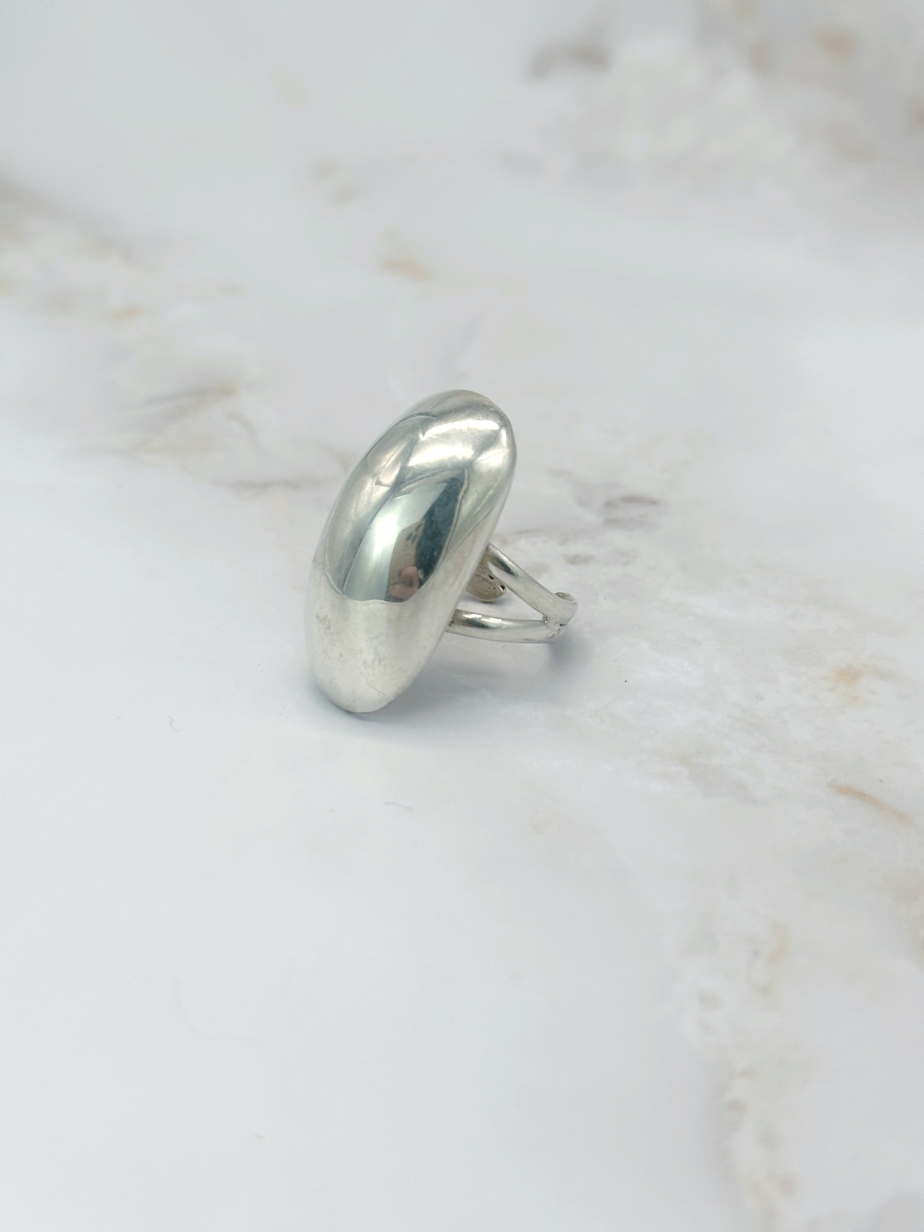 Statement Ring aus 925 Sterling Silber in ovaler Form