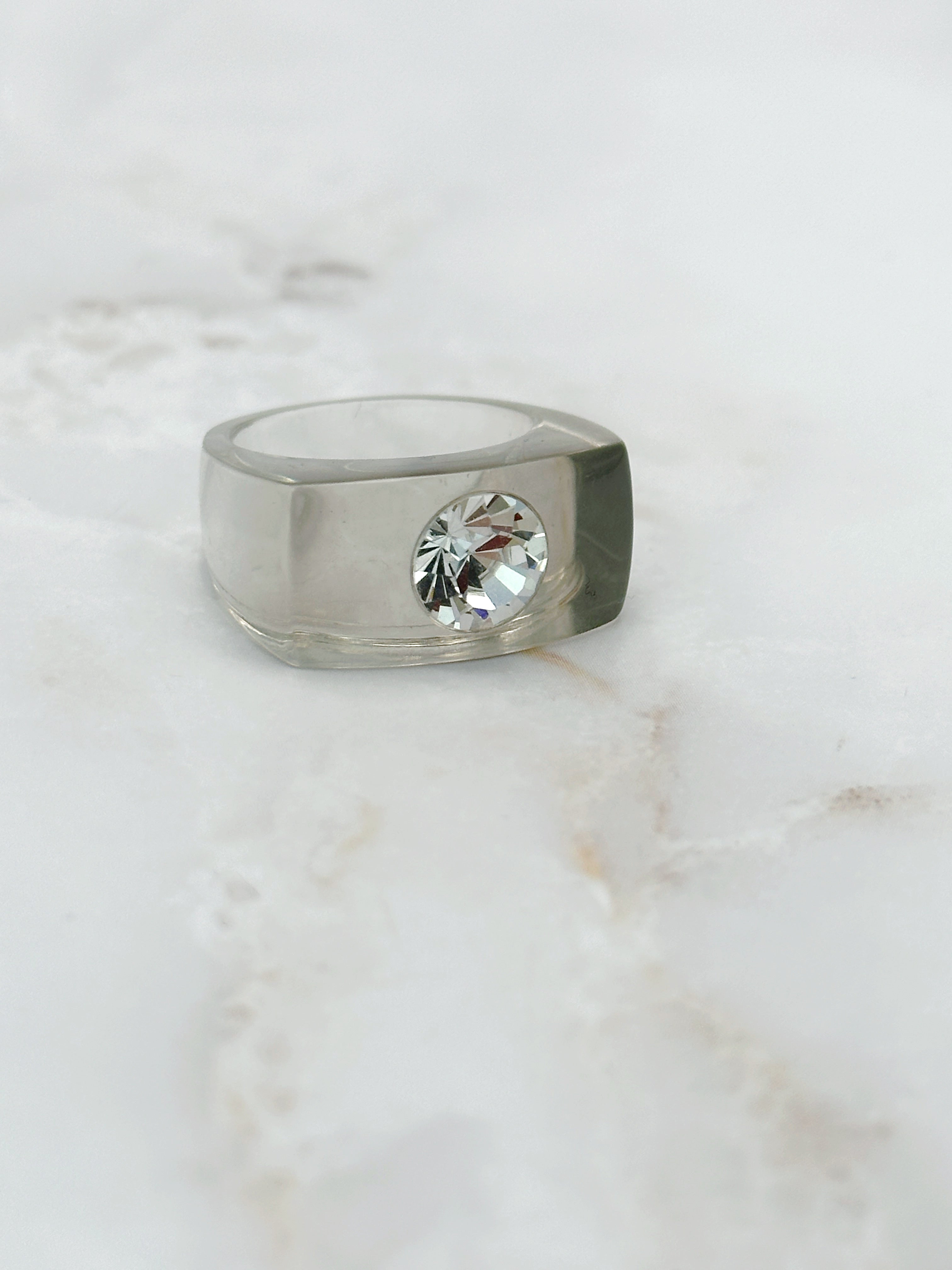 Vintage plexiglass ring with rhinestones