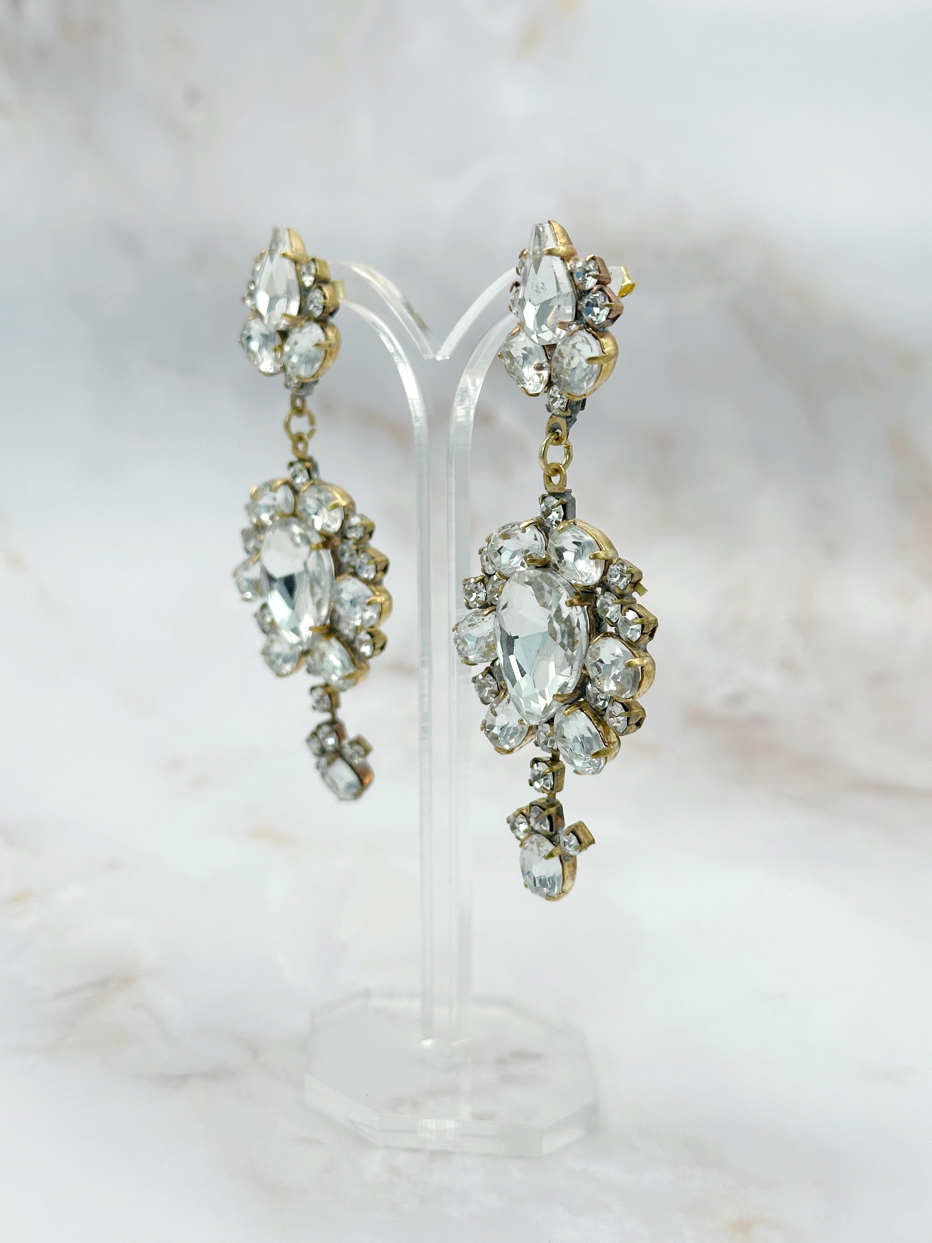 Prächtige Vintage Chandelier Ohrstecker mit böhmischen Kristallen