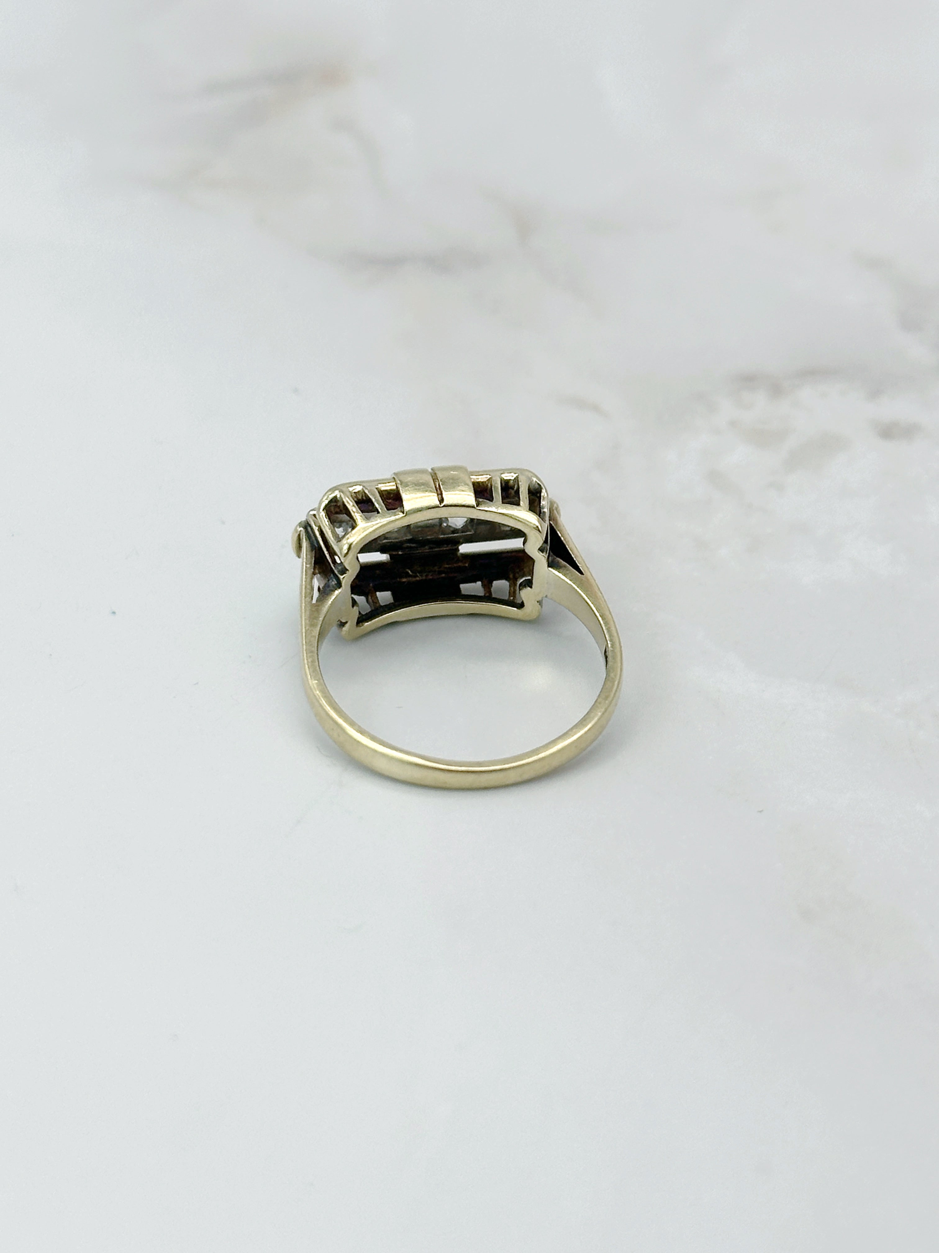 Ring um 1940 in 585 Gelbgold mit Altschliffdiamanten