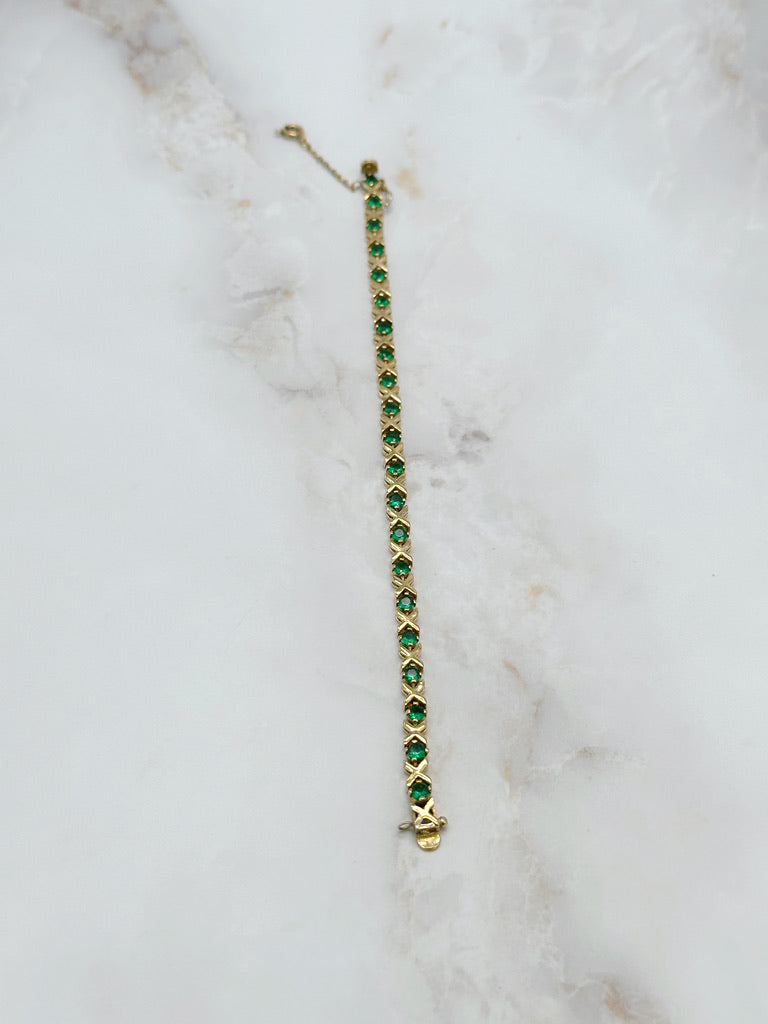 Vintage tennis bracelet with green sparkle