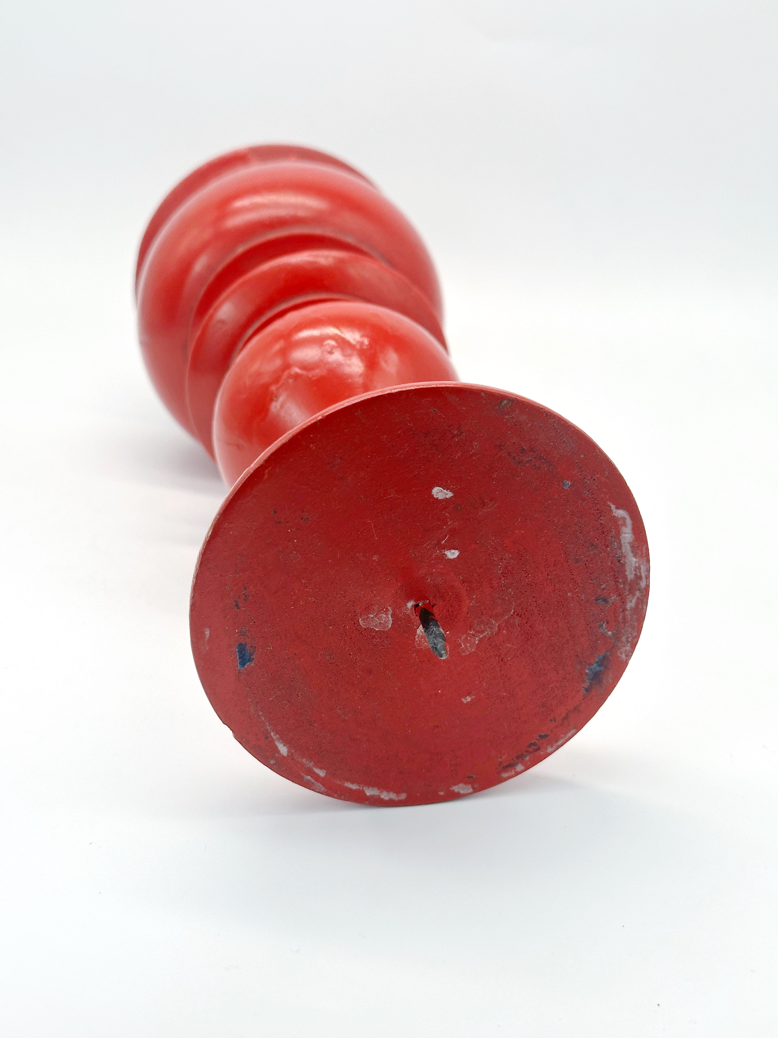 Vintage Kerzenständer aus Holz in Rot