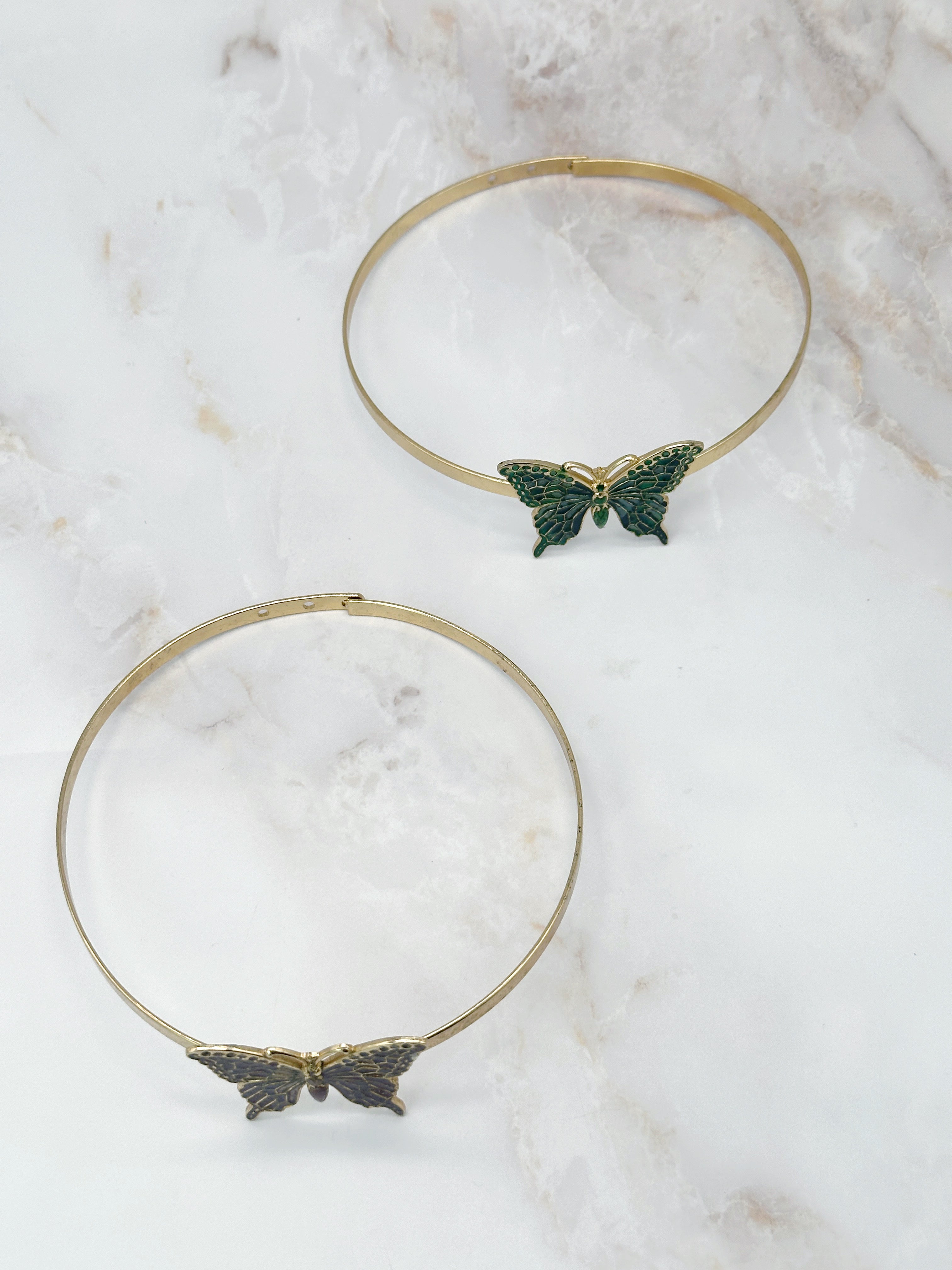 Vintage Choker mit Schmetterling-Anhänger in Grün oder Lila