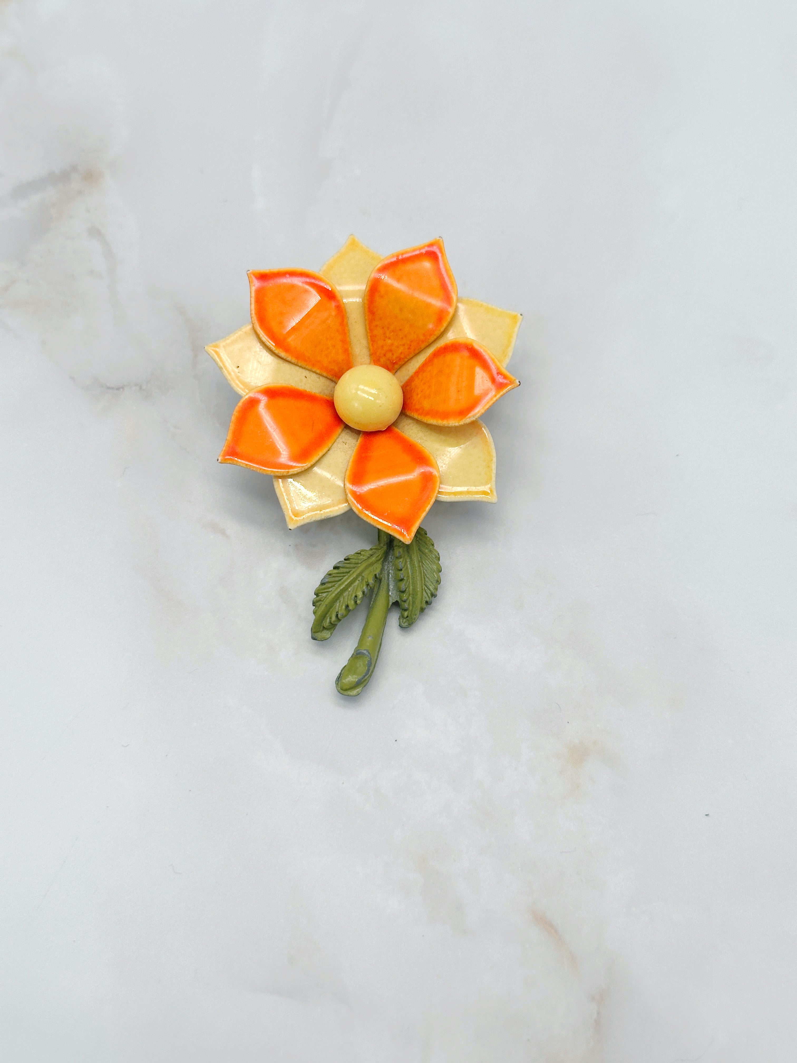 Florale Vintage Blumenbrosche aus den 70ern