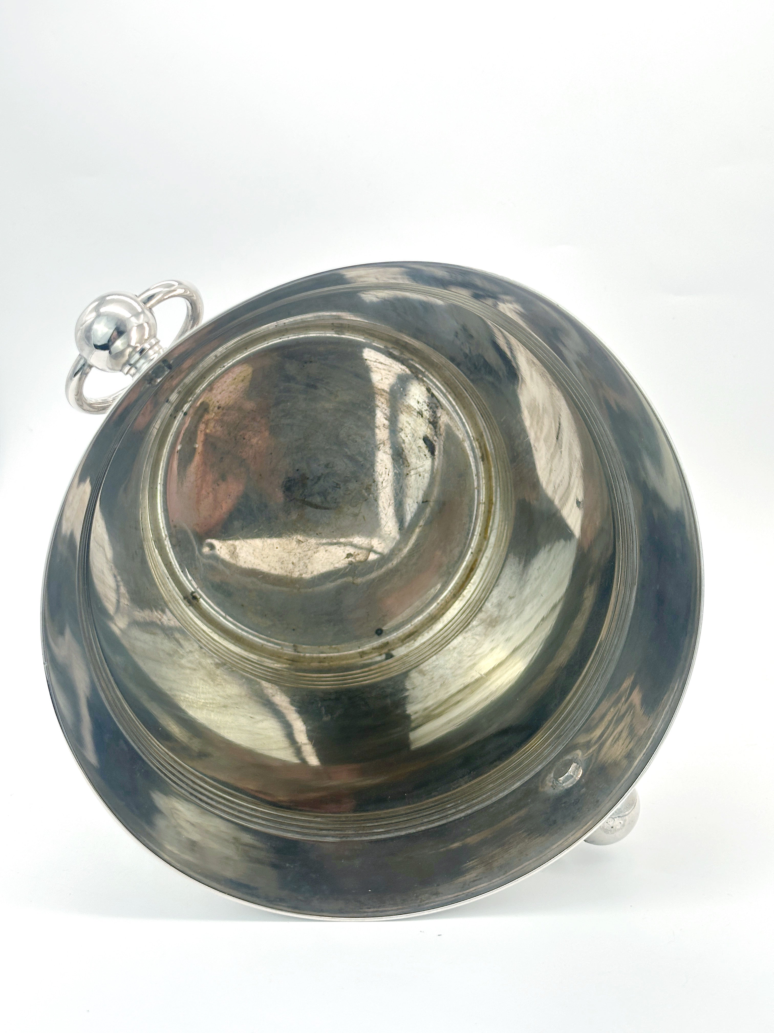Klassischer versilberter Champagnerkühler mit Ringgriffen