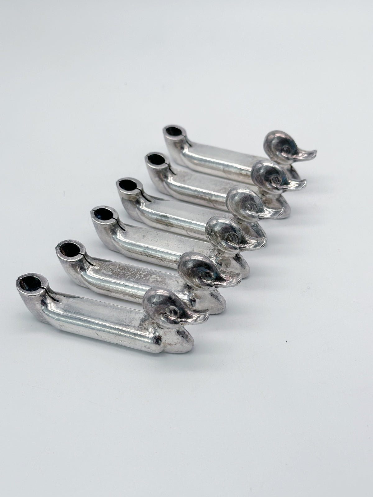 Vintage Tischkartenhalter in Entenform – versilbertes 6er-Set