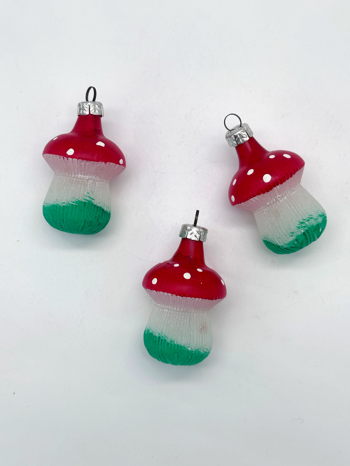 Vintage-Christbaumanhänger in Fliegenpilzform